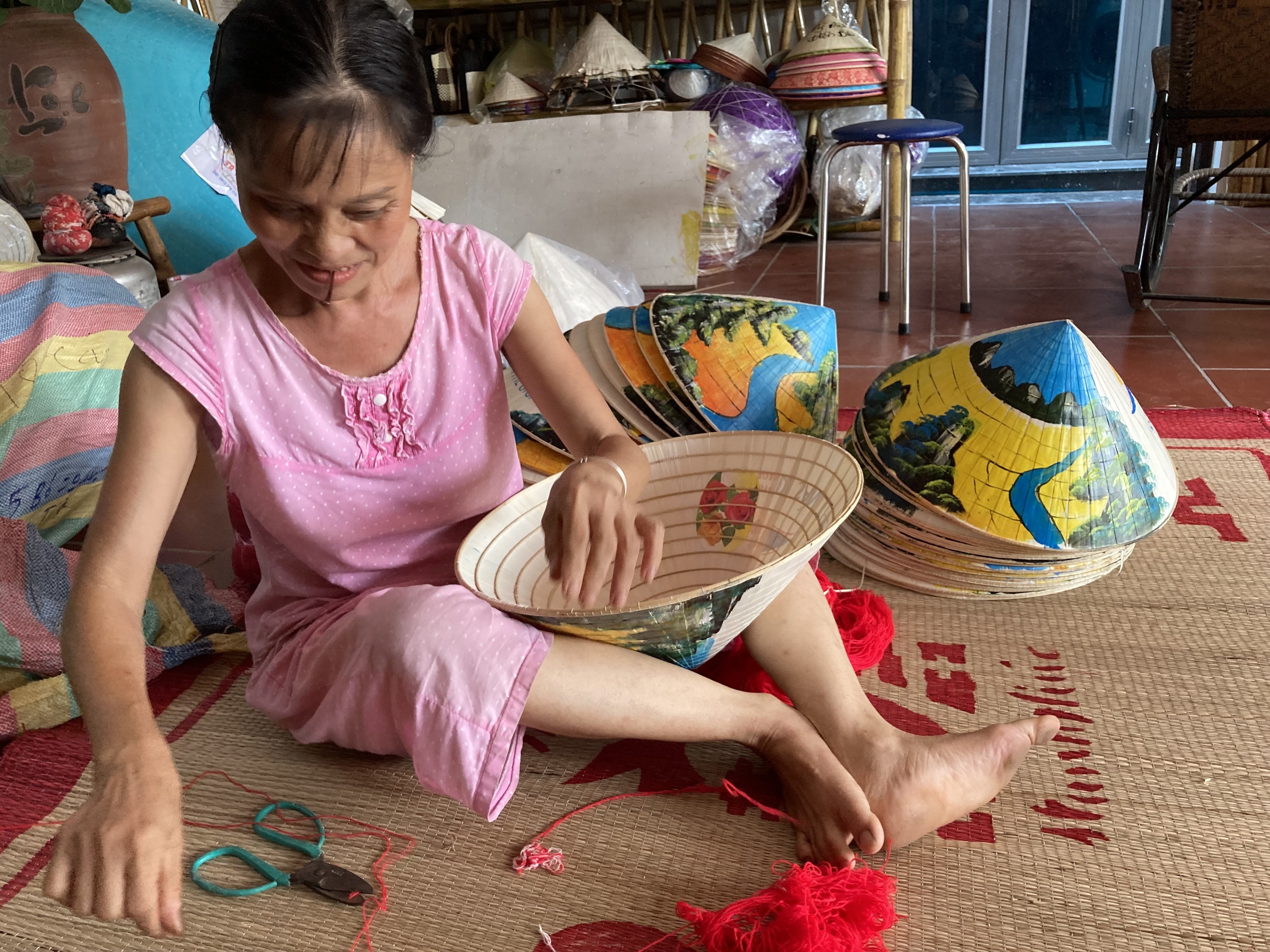 ベトナムの伝統】ノンラー（Nón Lá）に秘められた1000年の歴史と文化