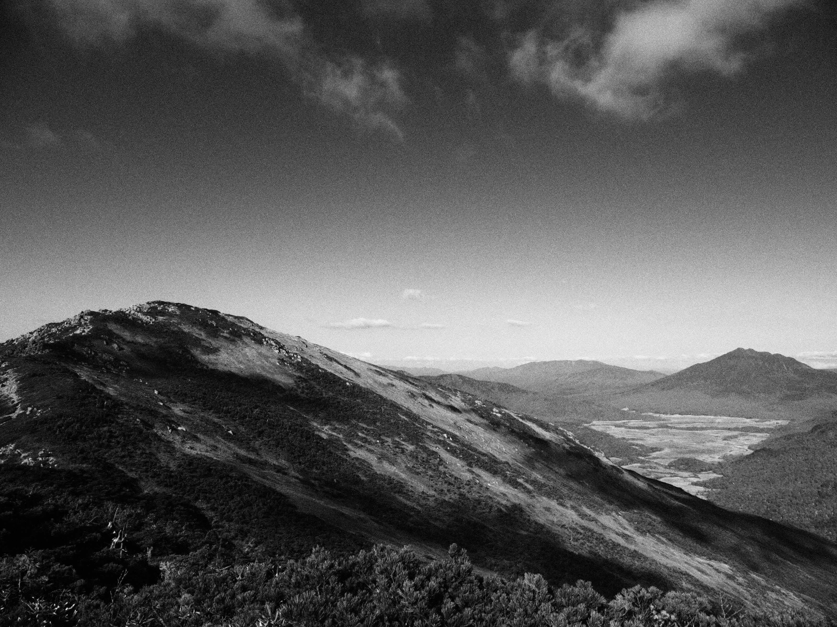 秋、モノクロで尾瀬を撮る。｜alcinist