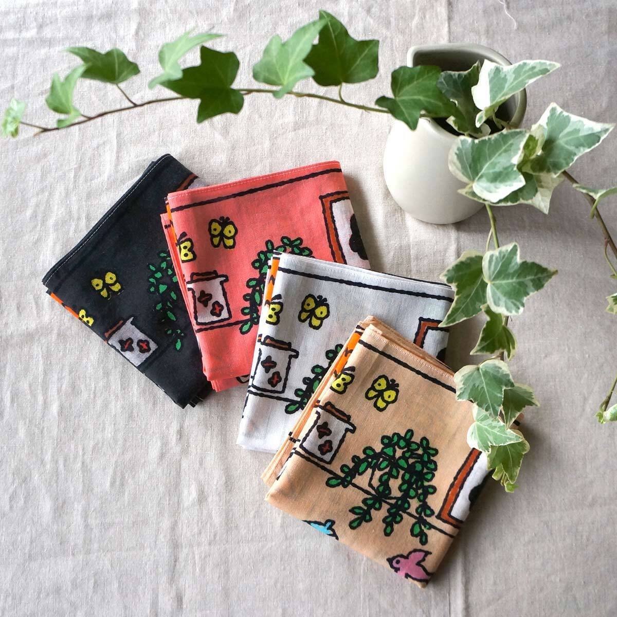 新作「 my favorite shelf ハンカチ 」が出来上がりました☆彡｜heaven