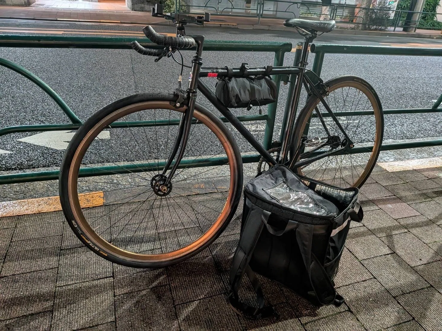 レビュー】Fuji Featherのハンドルをブルホーン化して感じた変化｜RB