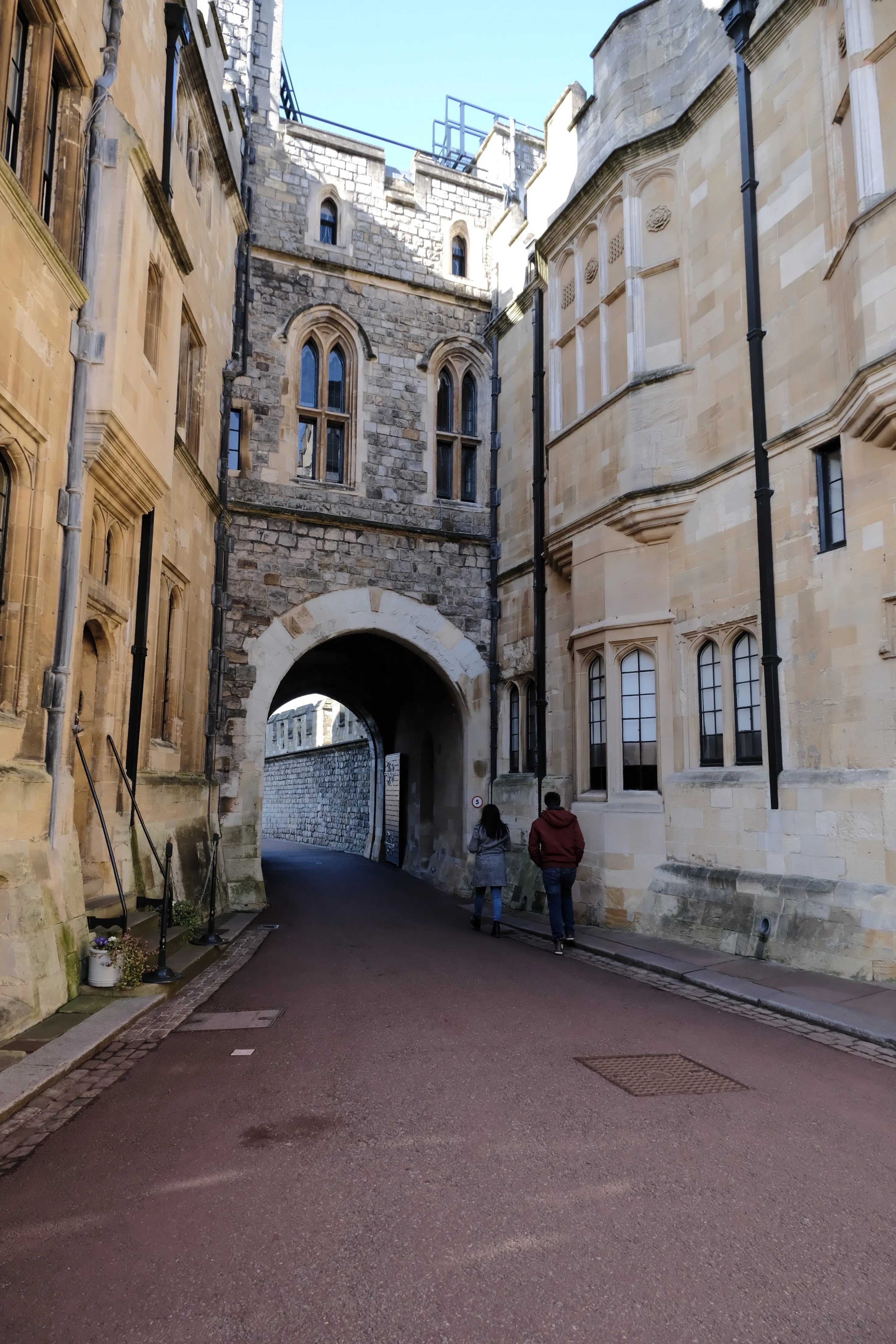 イギリス旅行記録🇬🇧ウィンザー城・ストーンヘンジ・バースツアー｜み