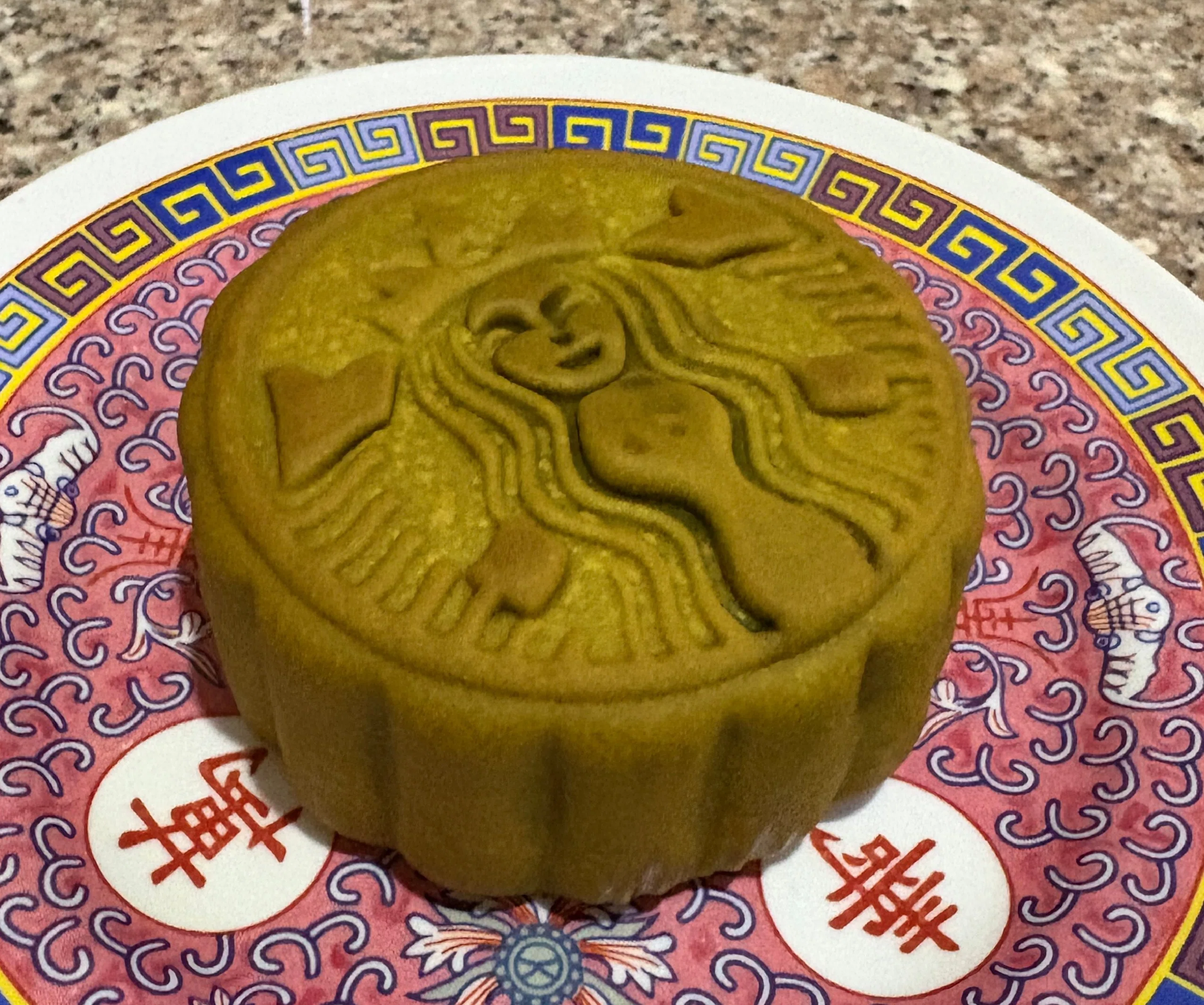 タイのスタバは秋も熱い！年に一度の限定スイーツ「ムーンケーキ」を
