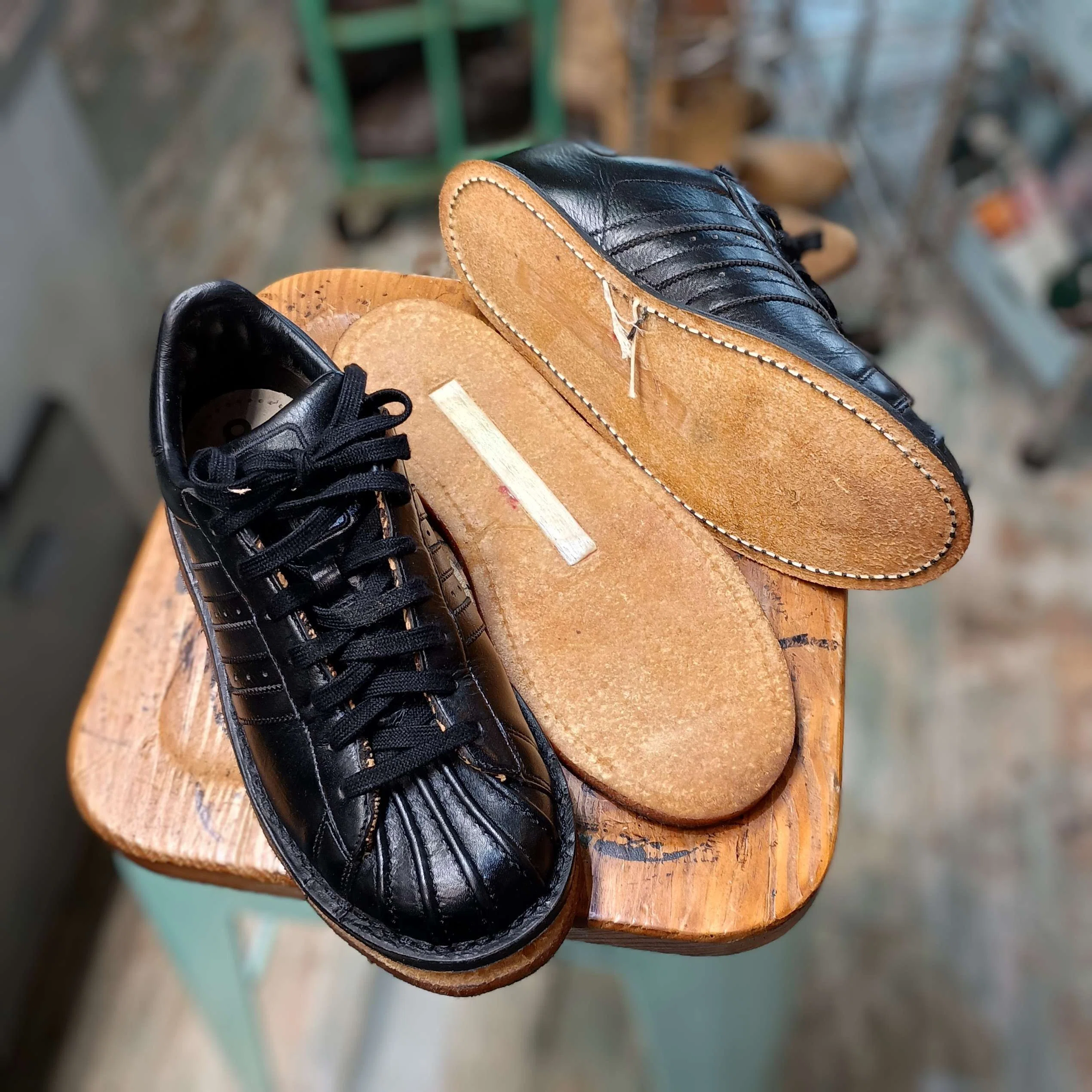 Resole/ソールカスタム】Adidas Super Star LX+vibram#4014｜CREA