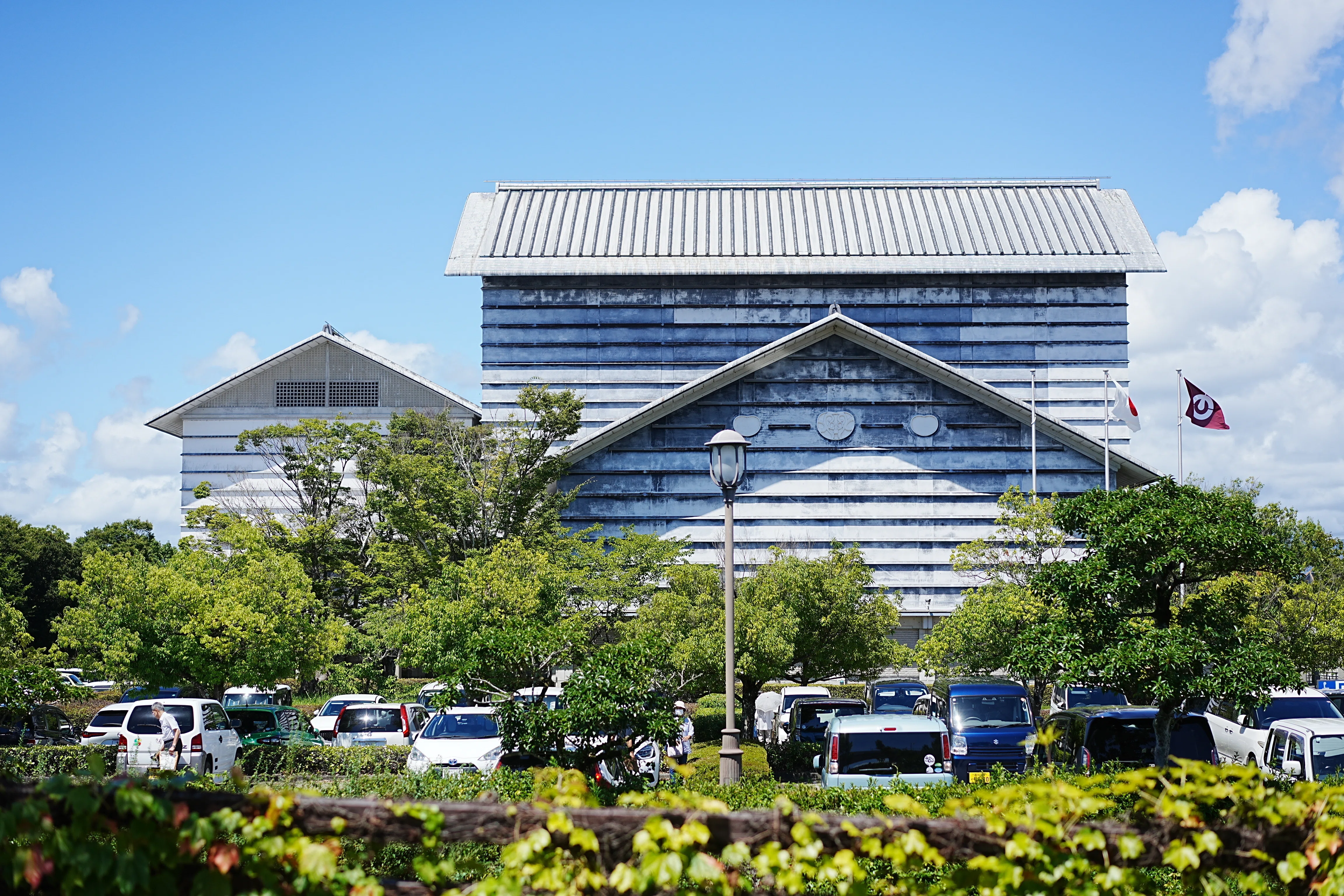 展覧会レポ】高知県立美術館「安野先生のふしぎな学校」「落ち葉と