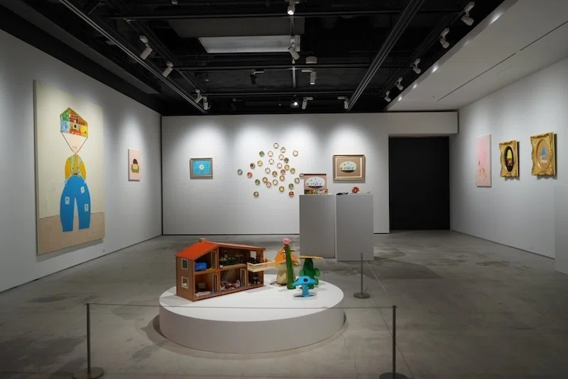 アート探検_ドールハウスのなかの絵_FOAM CONTEMPORARY｜ むげん