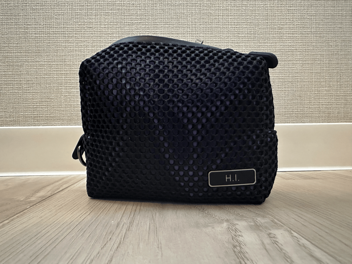 全公開】CIOの“超限定”記念ポーチが着弾。僕の「充電の不安を