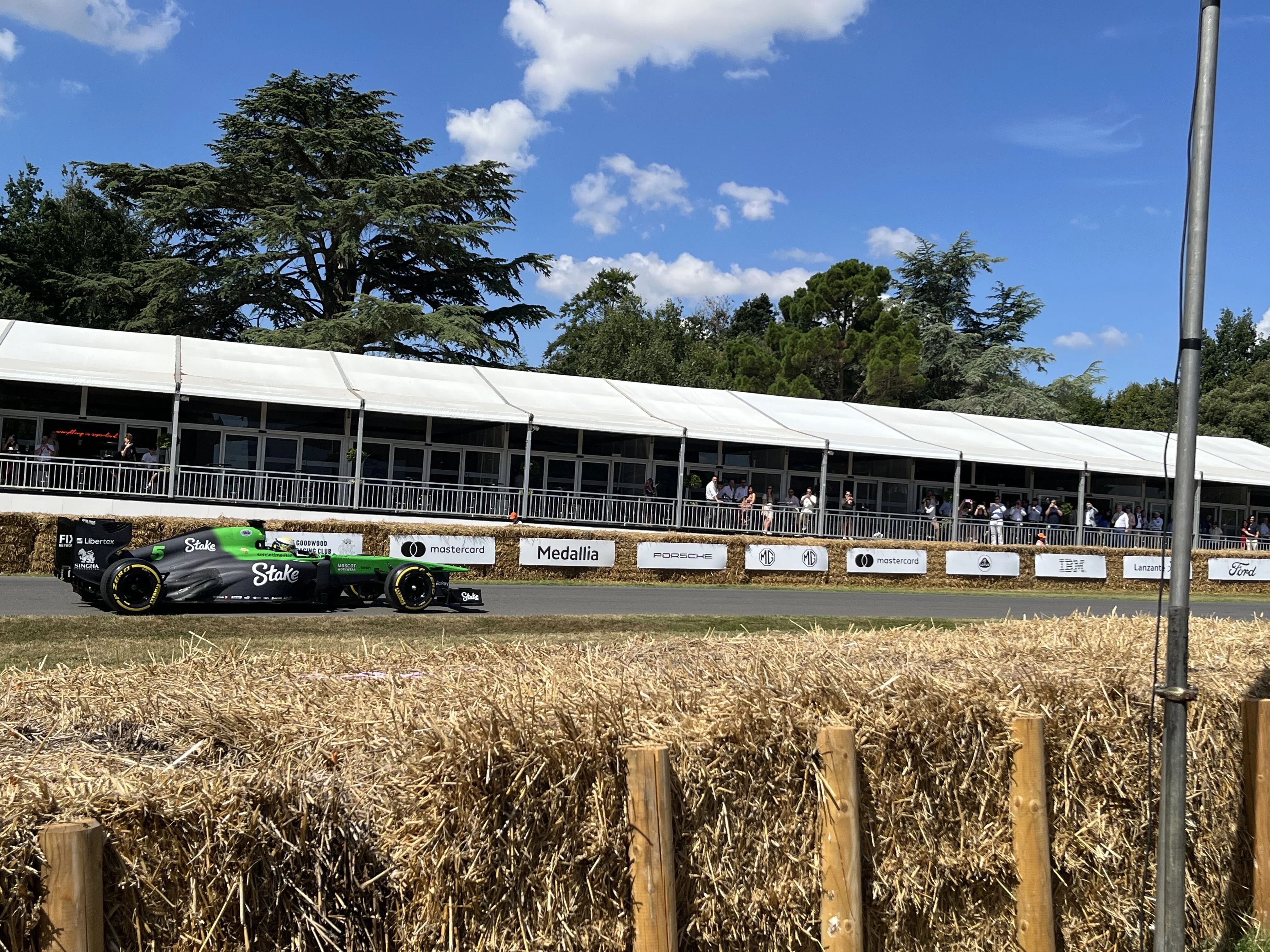 動く車の展示祭り！Goodwood Festival of Speed現地参加の記録