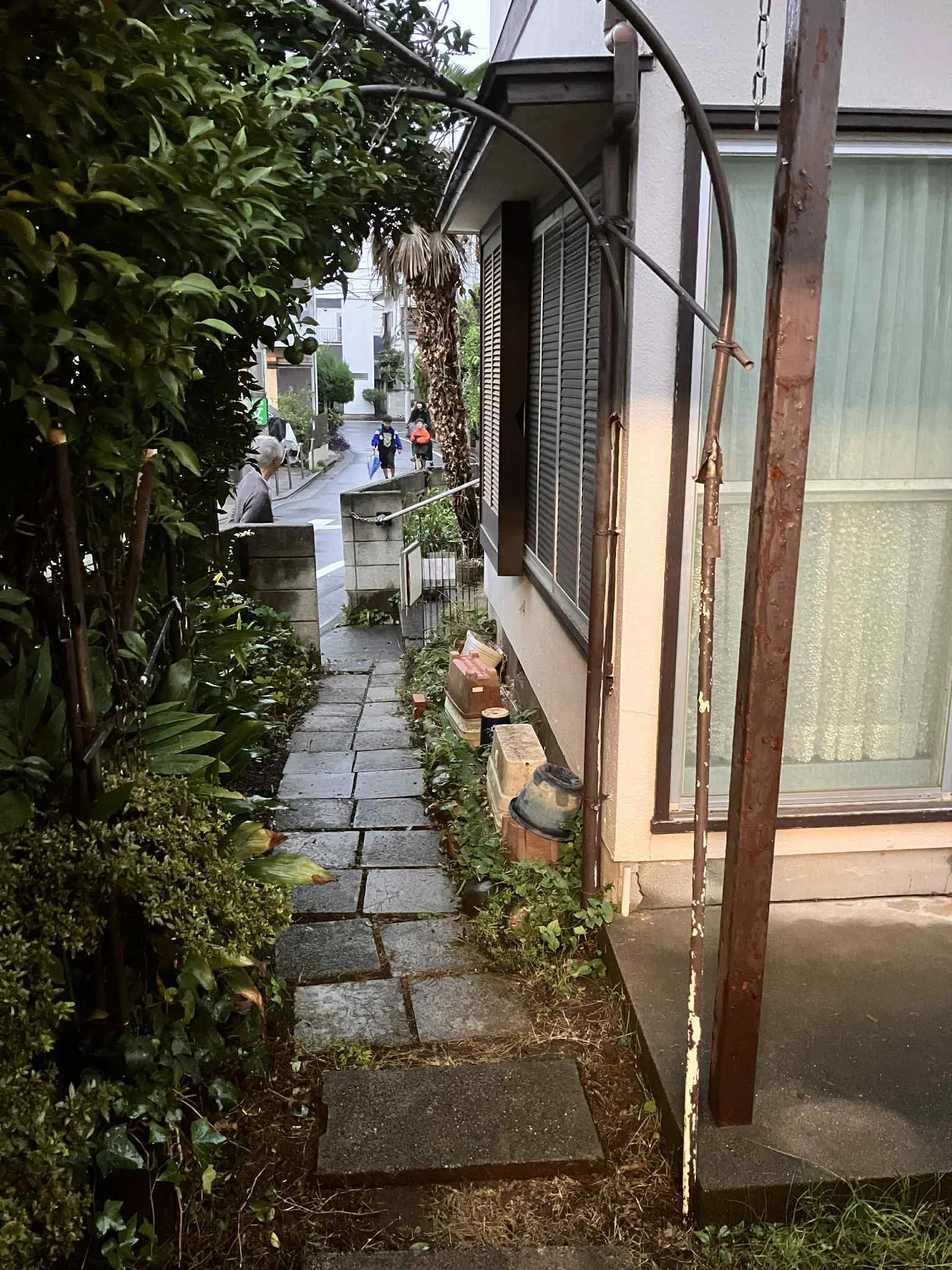 岩崎京子先生の本の家｜Mogget