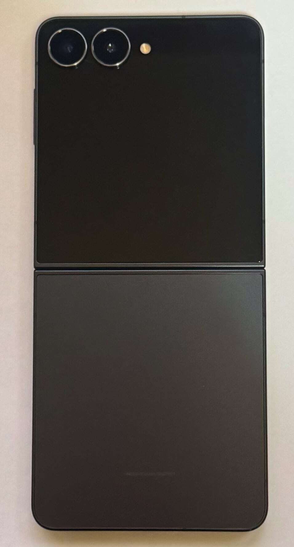 Samsung Galaxy Z Flip7 実機貸与レビュー iPhone15ProMaxサイズの