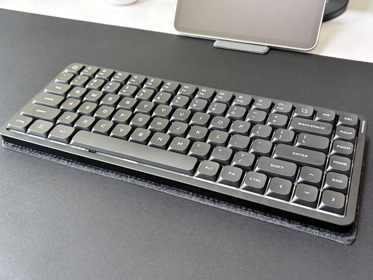 NuPhy Air75 V3（Red nano）｜万人受けしそうなロープロメカニカル。猫