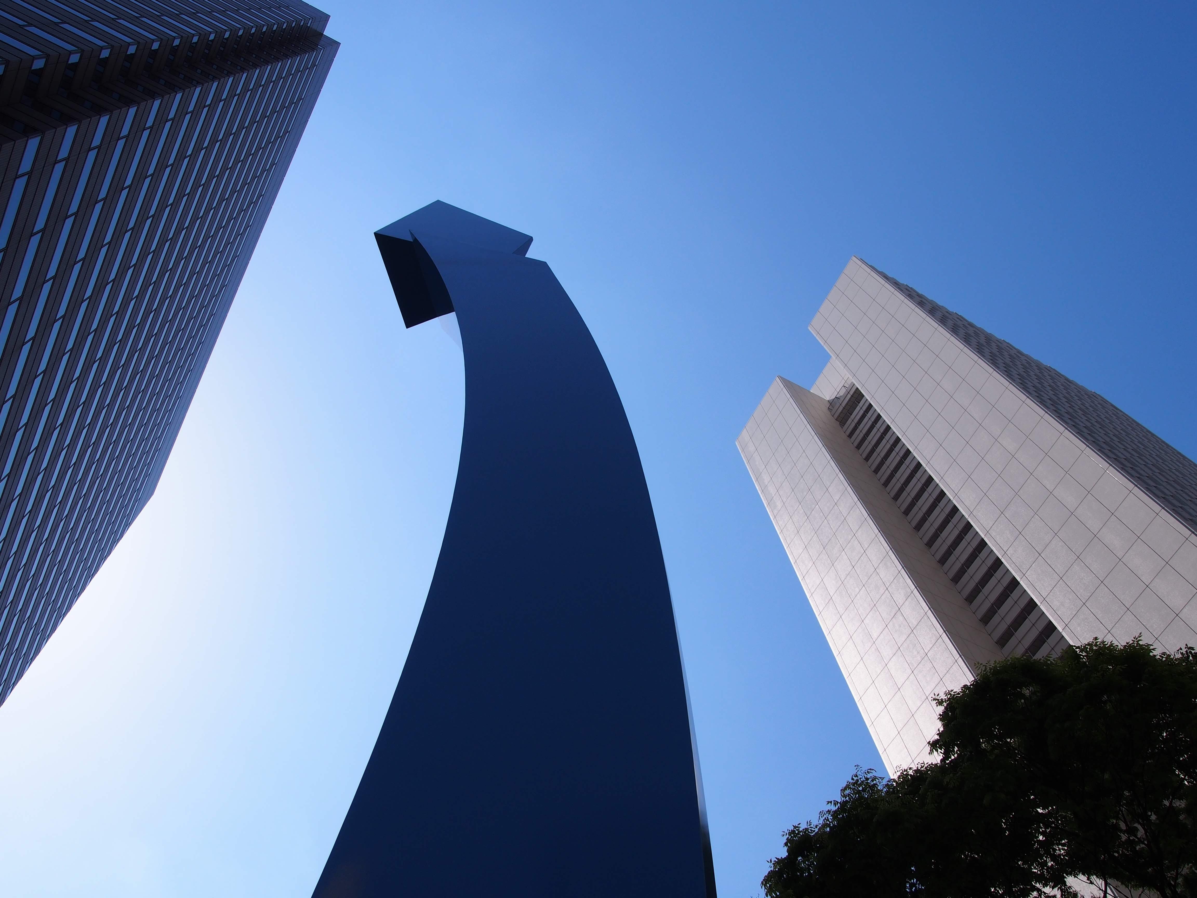 彫刻家・澄川喜一先生の屋外作品｜宍戸俊悟