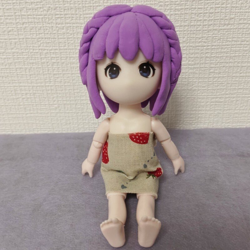 創作アイドル】百均ドールで樹脂粘土の髪の毛作りに挑戦｜涙雨-るう-