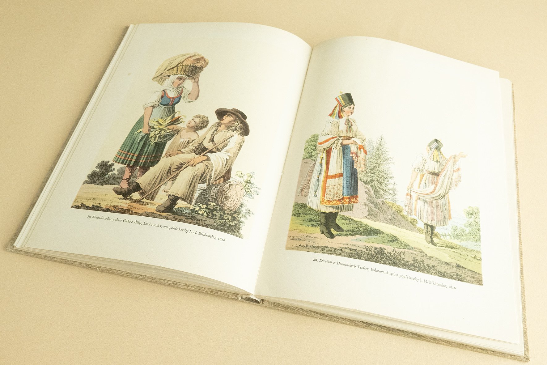 スロバキア・チェコ買い付け日記2025⑥「スロバキアの古本屋 スロバキア・チェコ買い付け日記2025⑥「スロバキアの古本屋