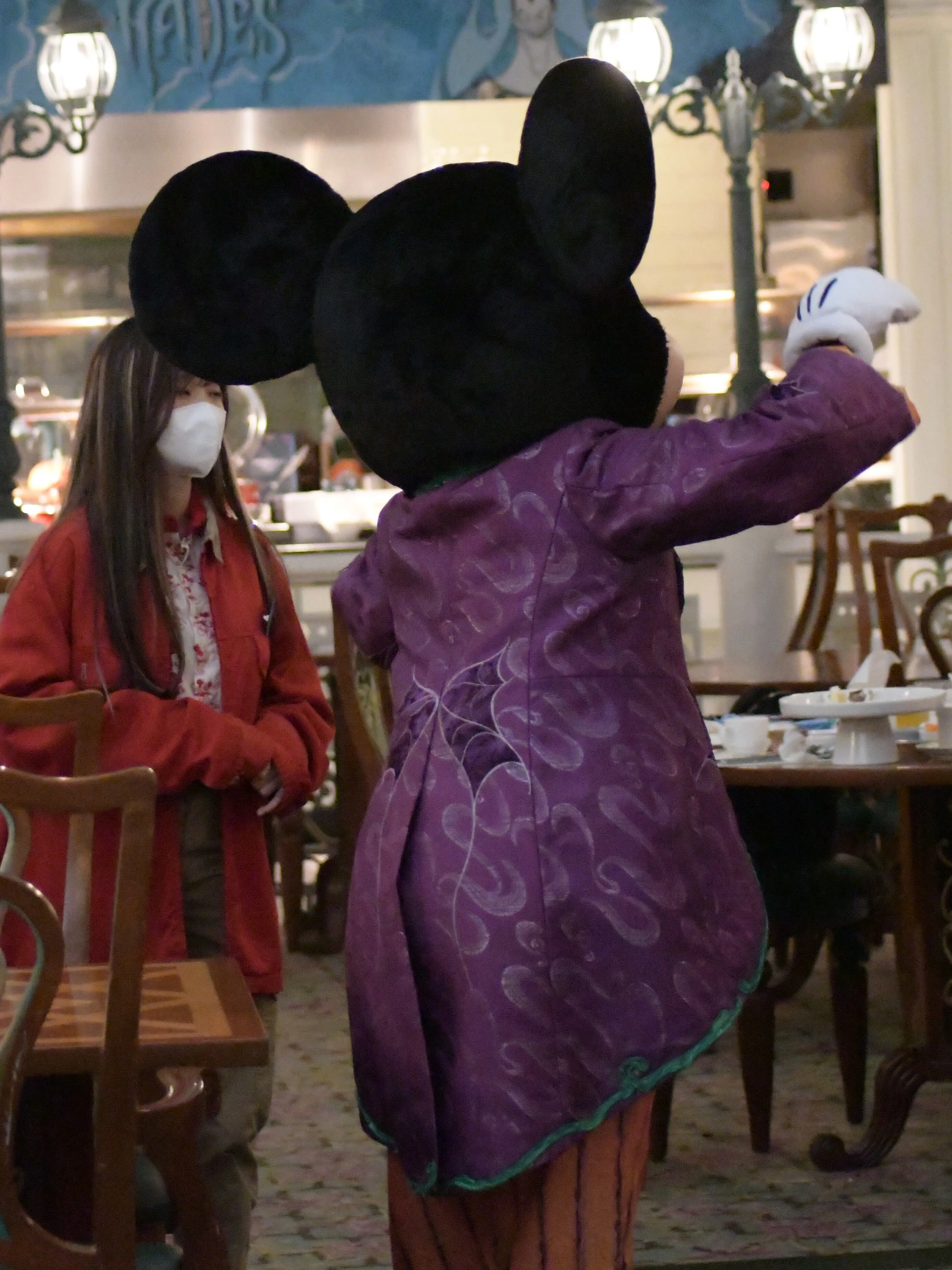 2024年HKDLハロウィン⑦エンチャンテッドガーデンでキャラグリ
