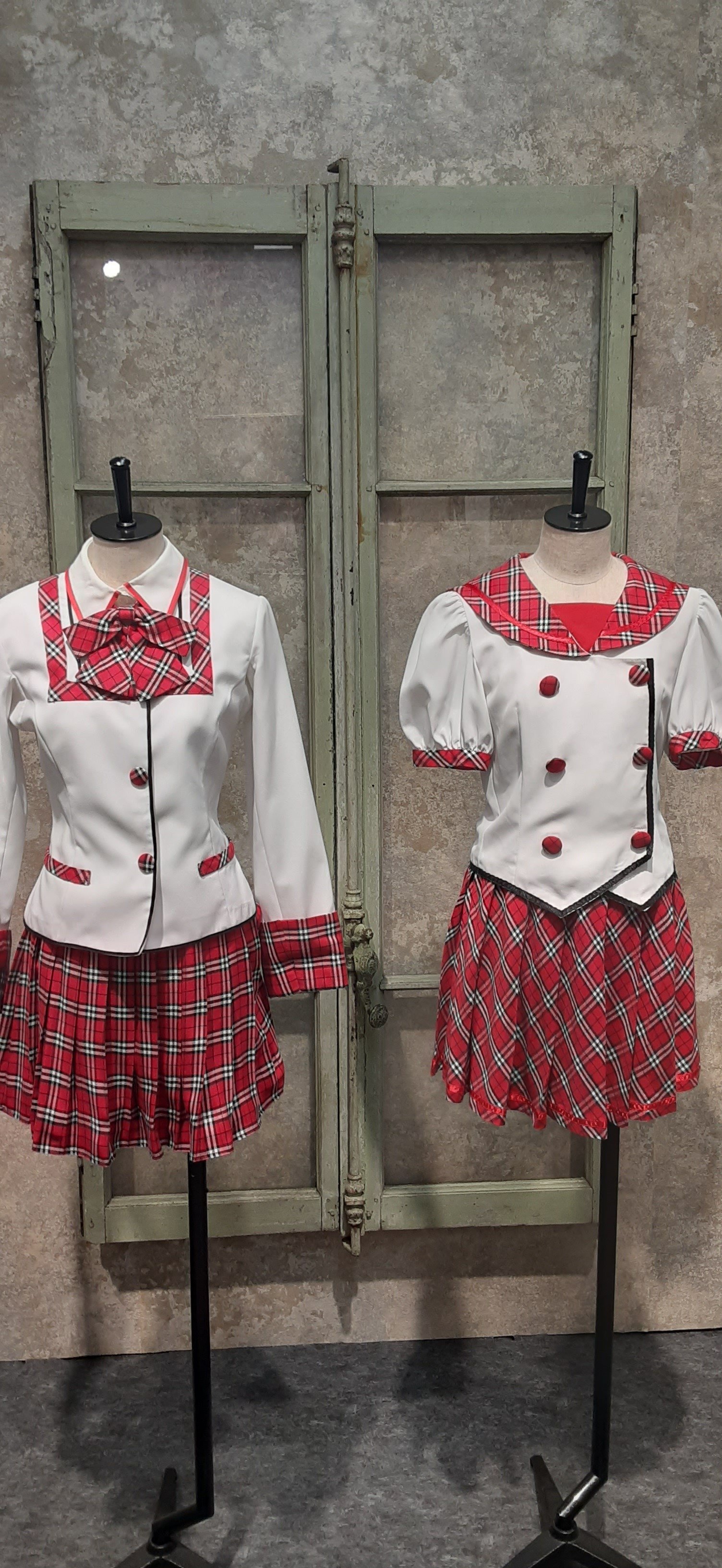 向井地美音　AKB48 20周年記念　赤チェック衣装　生写真　ホログラム 向井地美音 AKB48 20周年記念 赤チェック衣装 生写真 ホログラム 向井