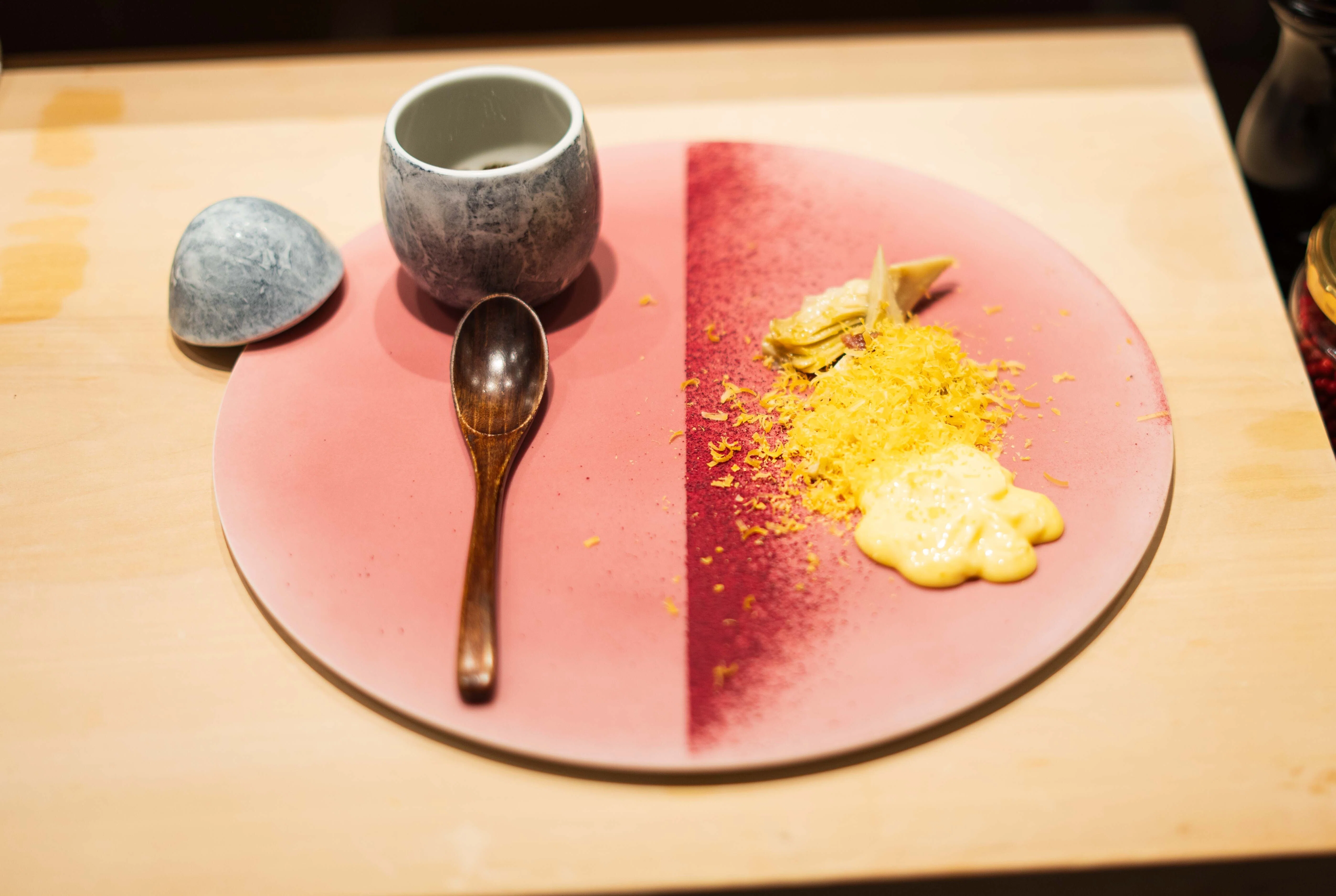 シャンパーニュ・メゾン「ラリエ」× Restaurant TOYO 一夜限りのコラボ