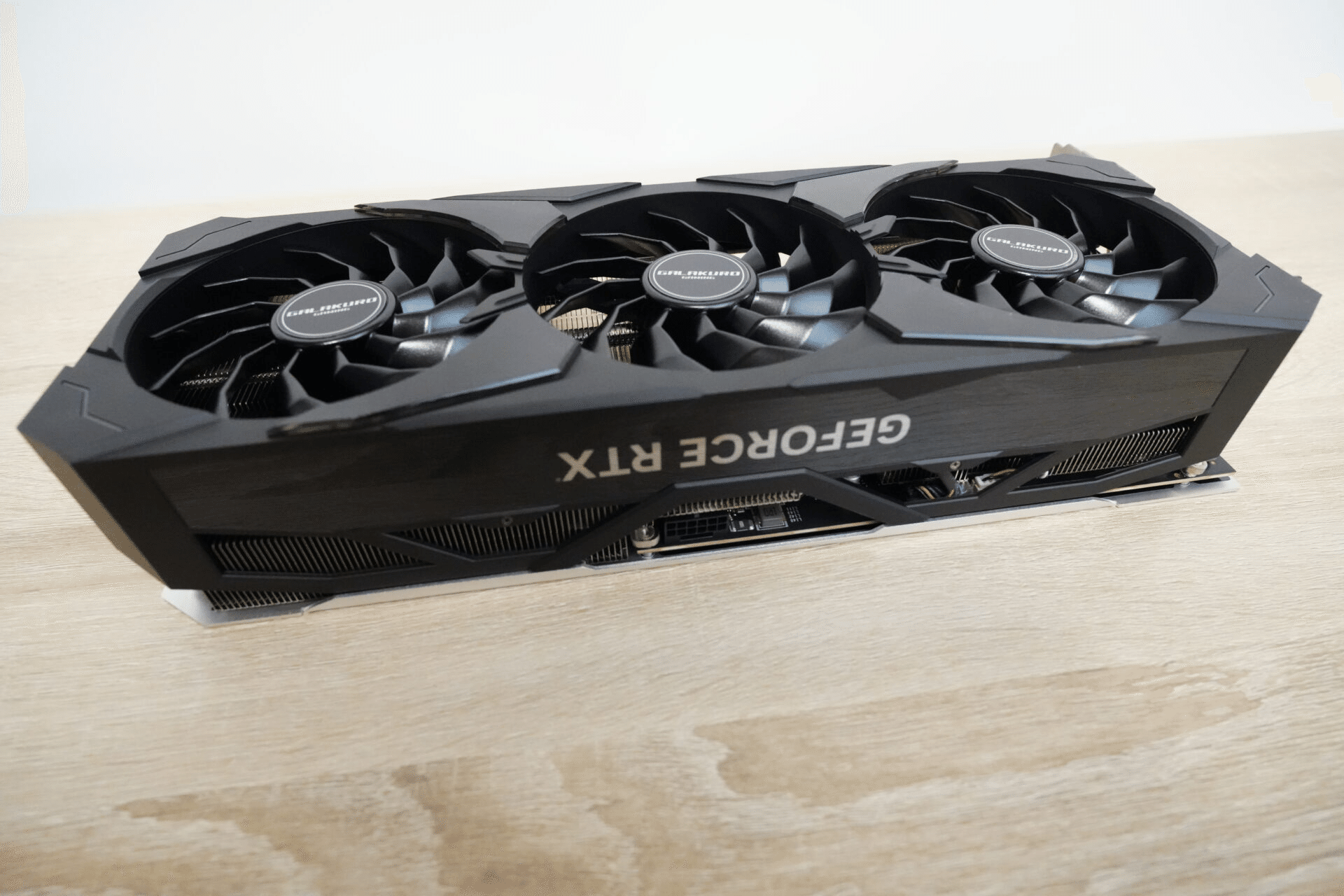 【超コスパ】デスクトップPC パーツ総額15万 20230419_DIY.jpg