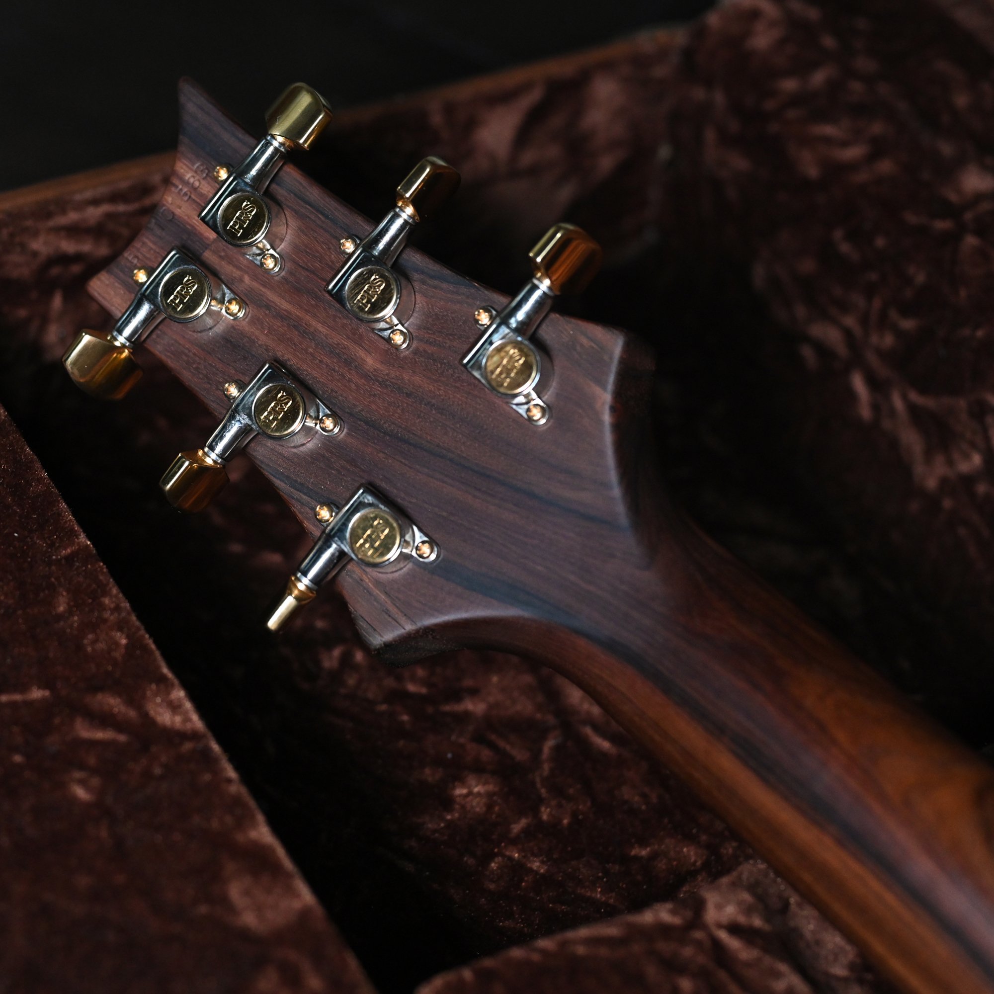 結局ギターはハカランダ（ブラジリアンローズウッド）が至高なのか