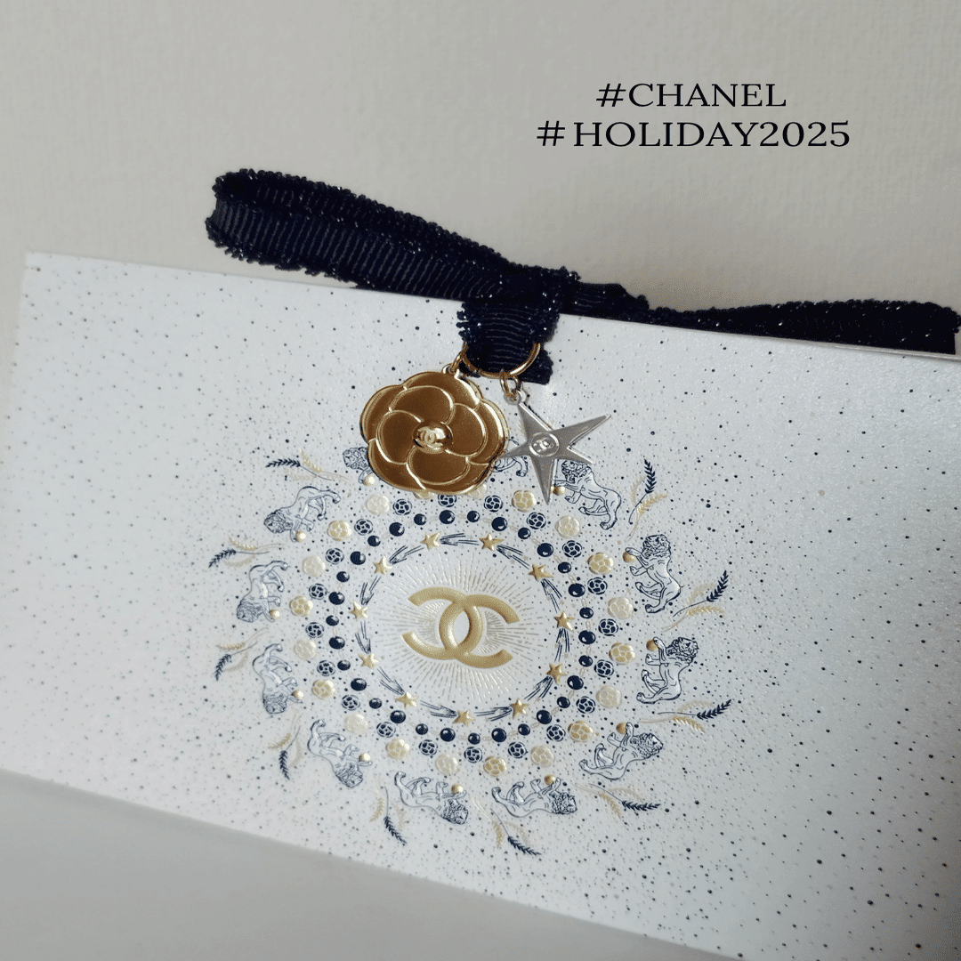 シャネル　ホリデーチャームコメット　オリジナルボックス　ポーチ CHANELの今年のホリデーのチャームをレビューしながらパリコレやDIOR