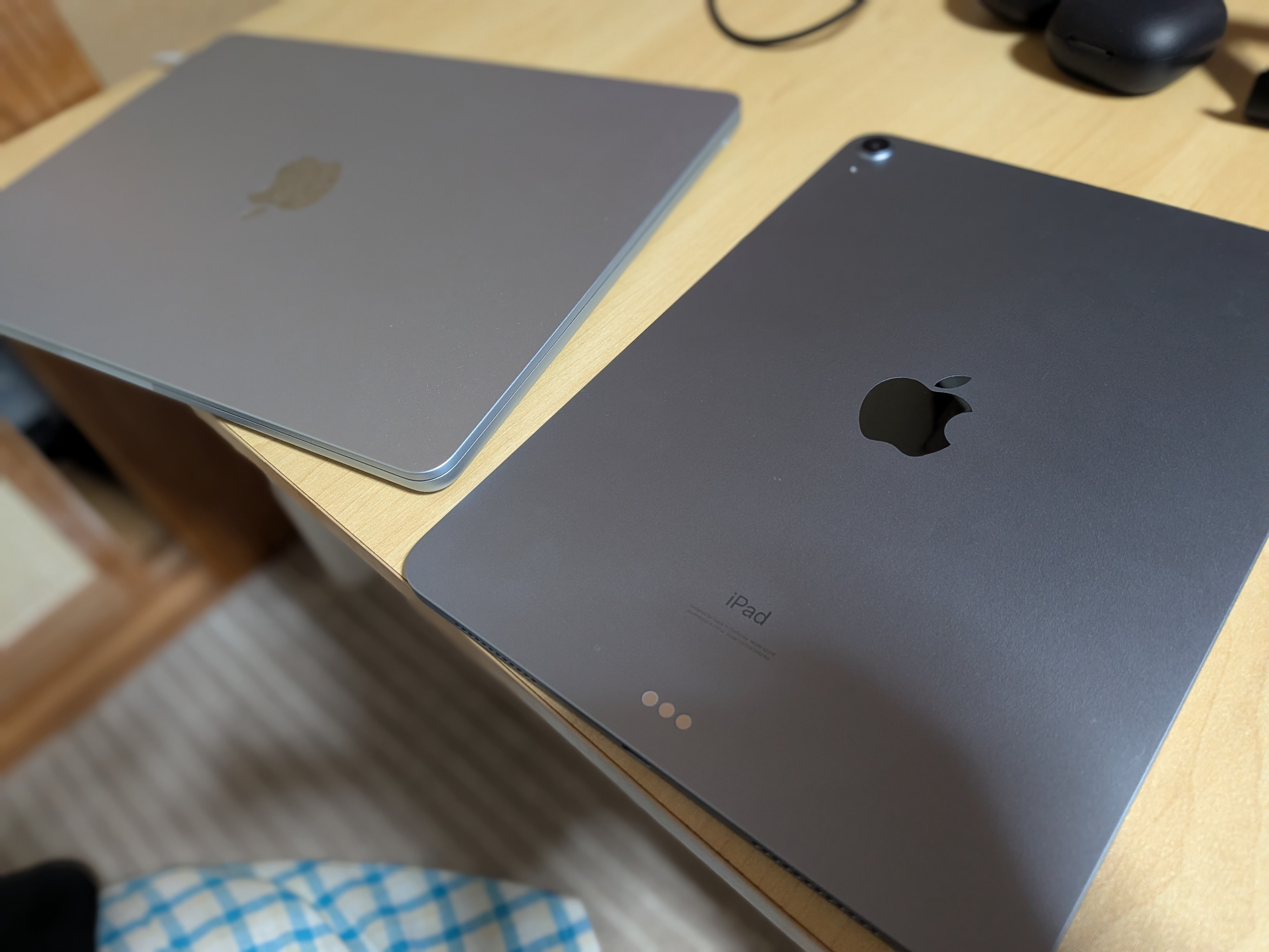 速報】ゲオで買ったiPad Air 4のバッテリー状態がまさかの？｜とまじぃ