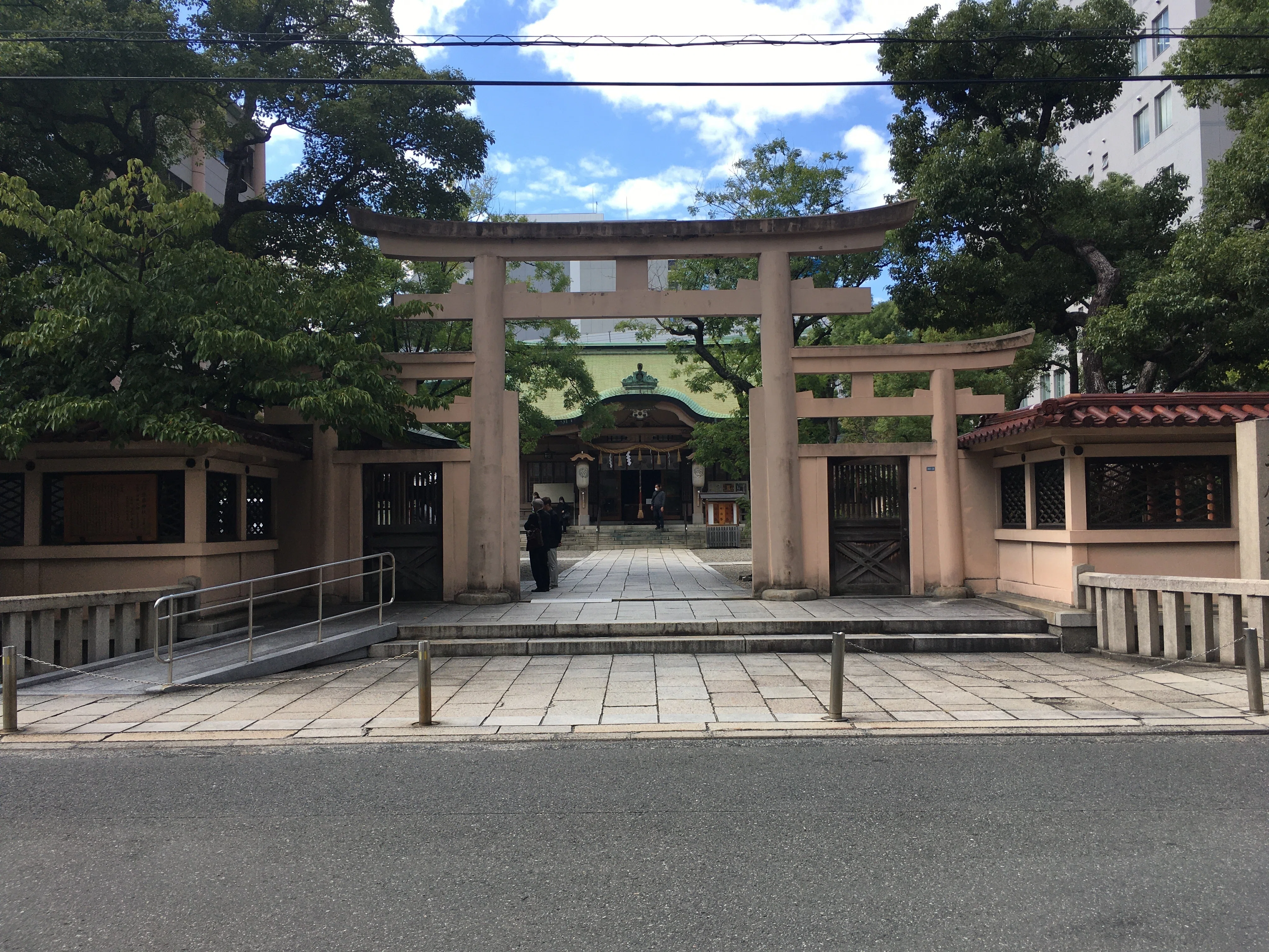 摂津国一宮②（坐摩神社）｜毬栗