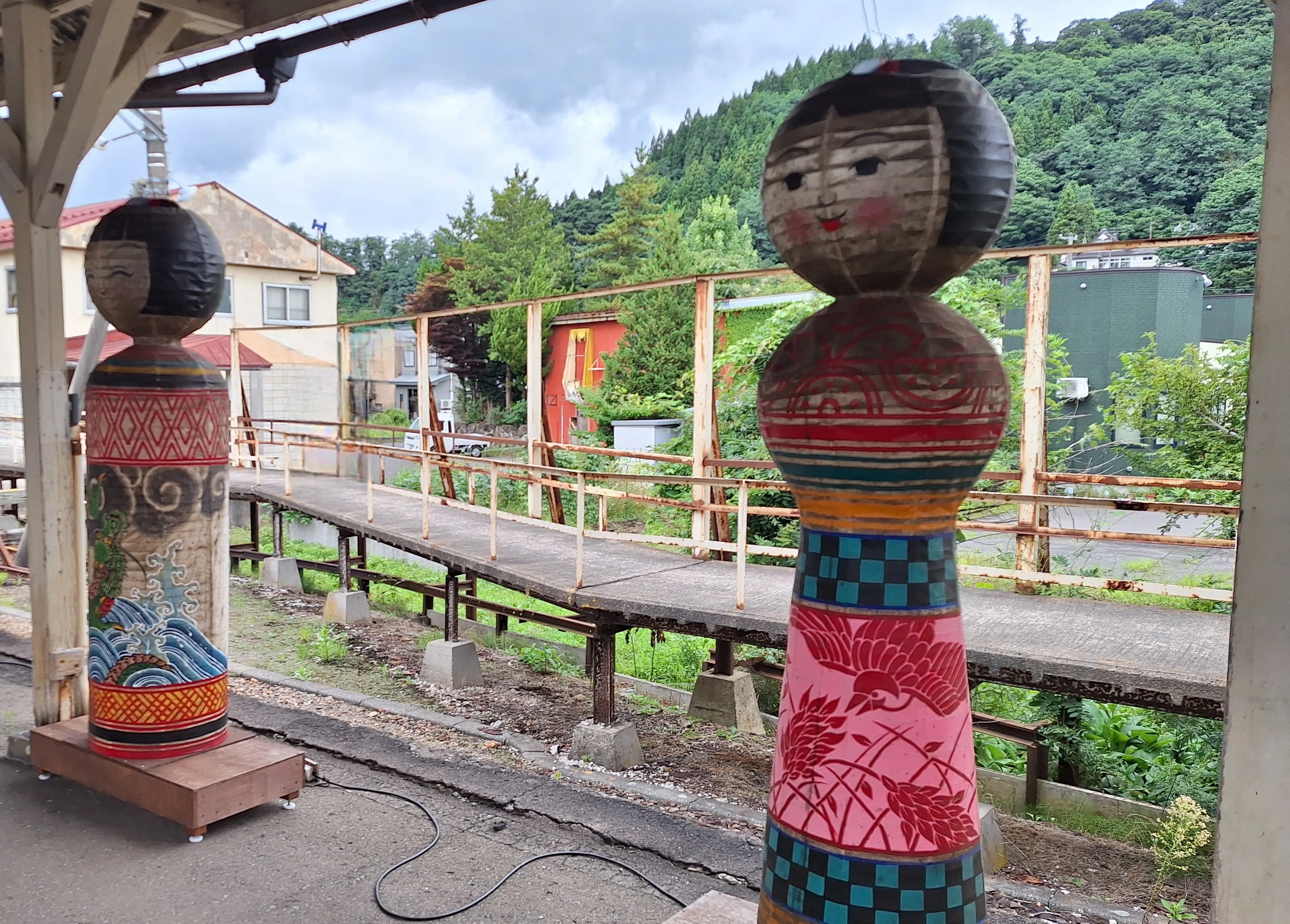 A Journey to Explore Kokeshi Dolls to My Liking in the Tohoku