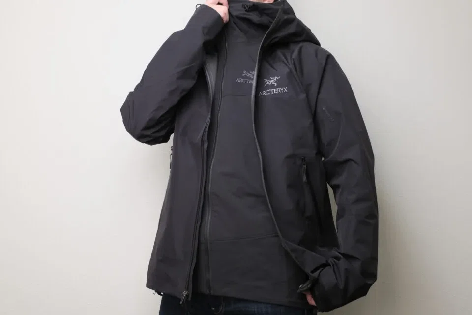 ARC'TERYX（アークテリクス）ベータジャケットレビュー！軽量で街着に
