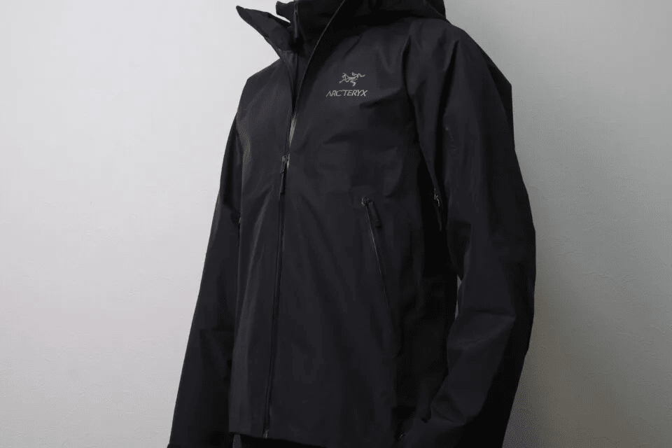 アークテリクス カイヤナイトフーディーをレビュー！着心地抜群で使い