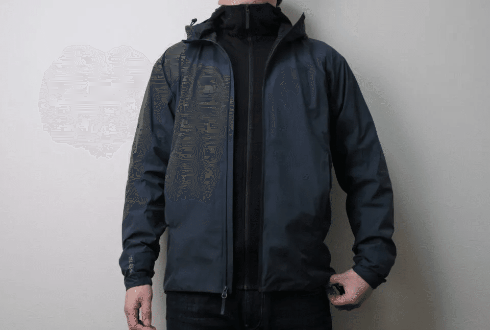 アークテリクス カイヤナイトフーディーをレビュー！着心地抜群で使い