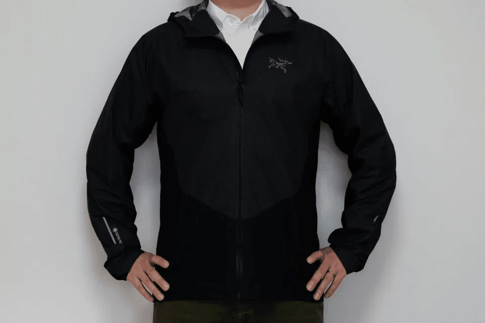 アークテリクスのノーバンシェルジャケットをレビュー！ついに出会えた