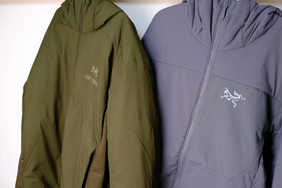 ARC'TERYX（アークテリクス）プロトンフーディーをレビュー！部屋・街