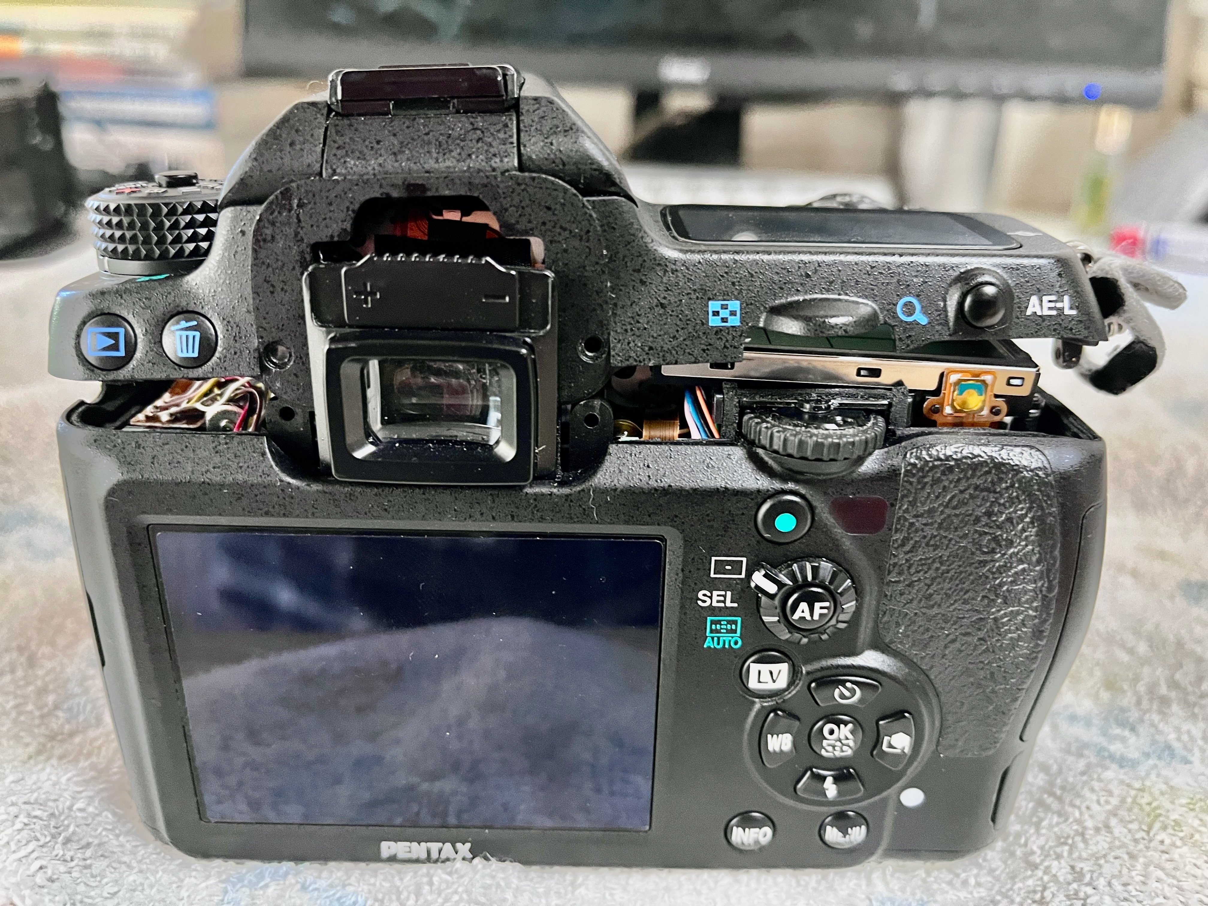 🏡いろいろメンテナンス】一眼レフカメラのスイッチの動きが悪いのを