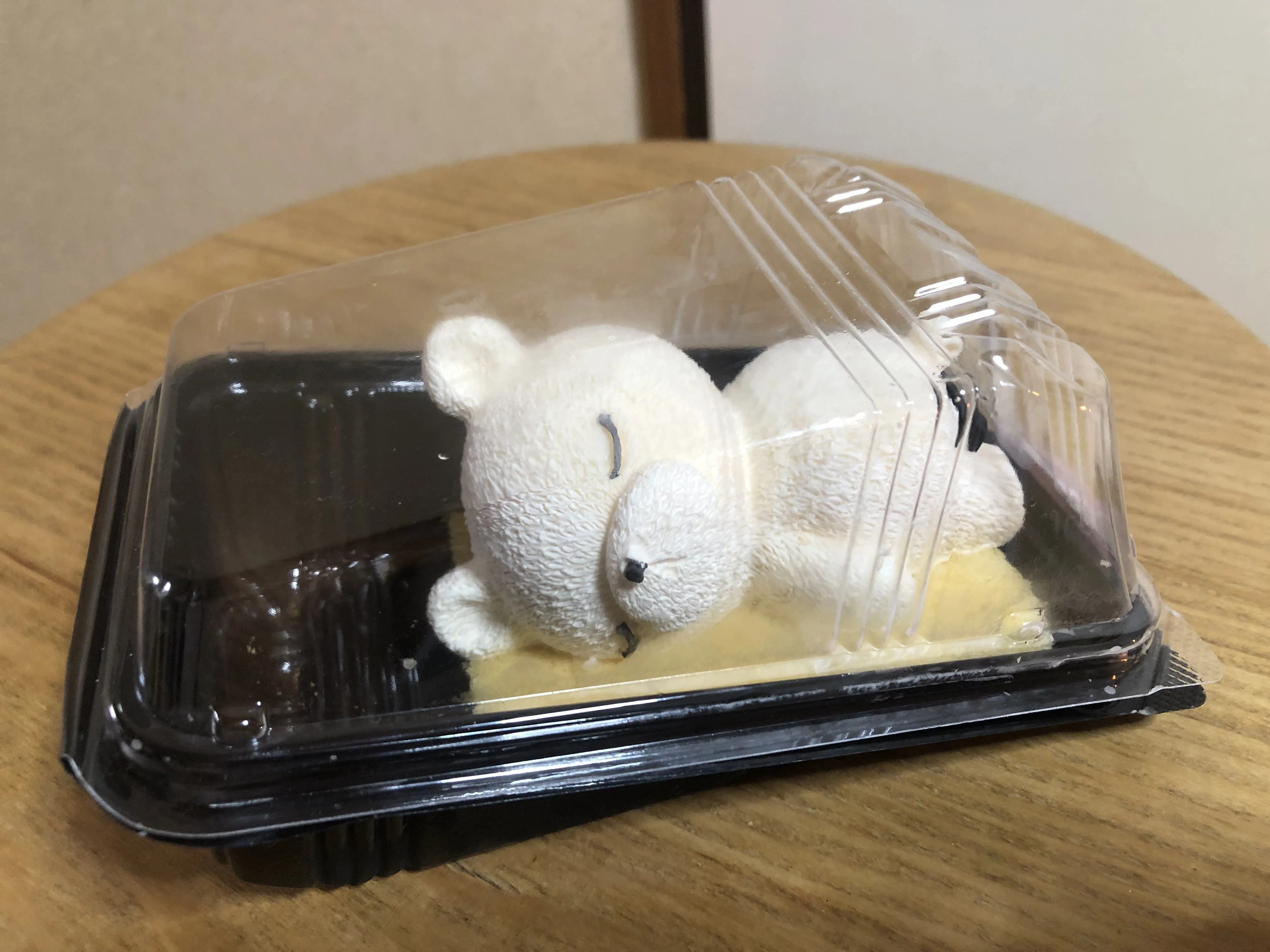 ドン・キホーテ」で見つけた【おねんねクマちゃん】洋菓子🐻｜マッシーニ