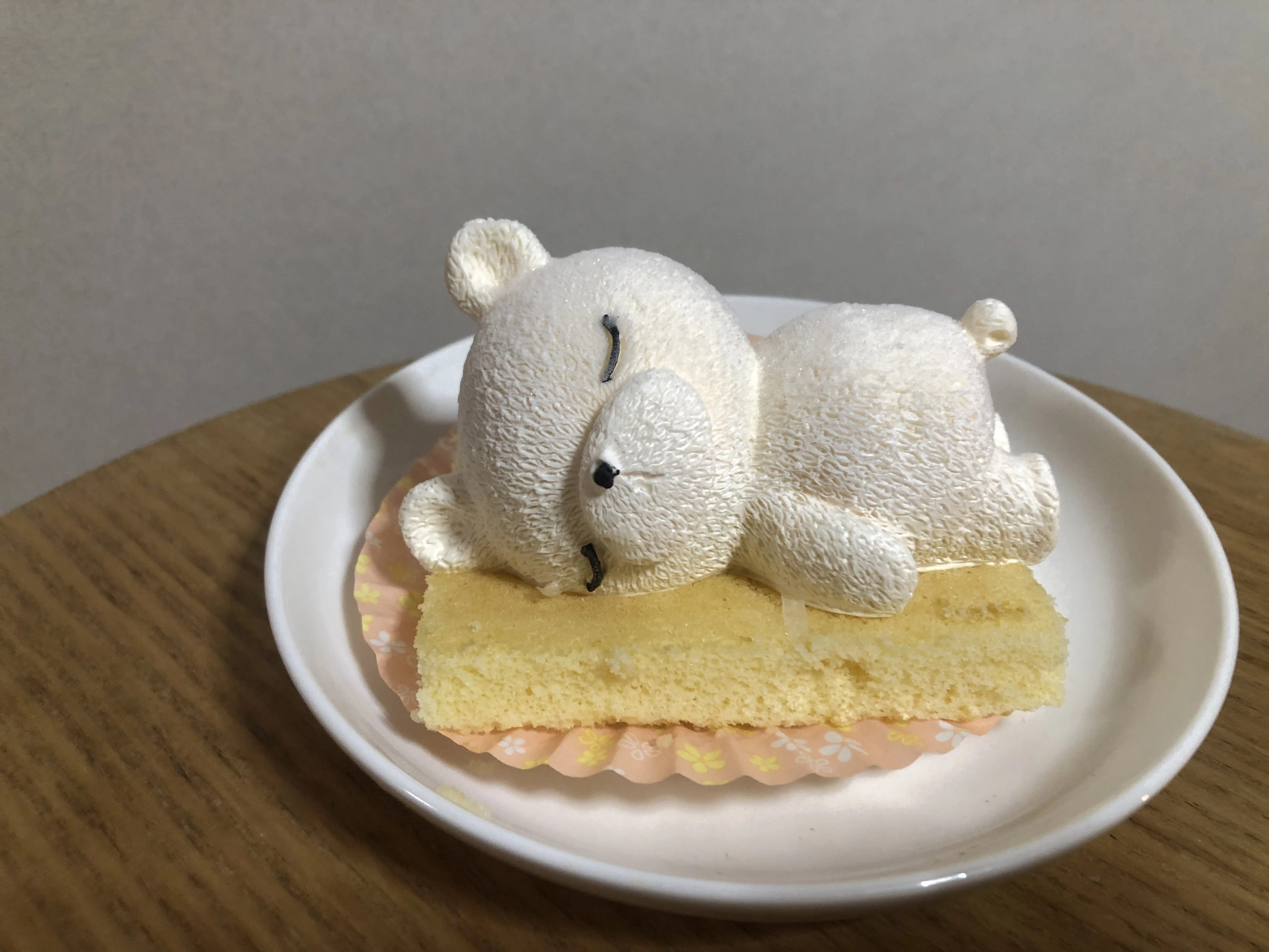 ドン・キホーテ」で見つけた【おねんねクマちゃん】洋菓子🐻｜マッシーニ