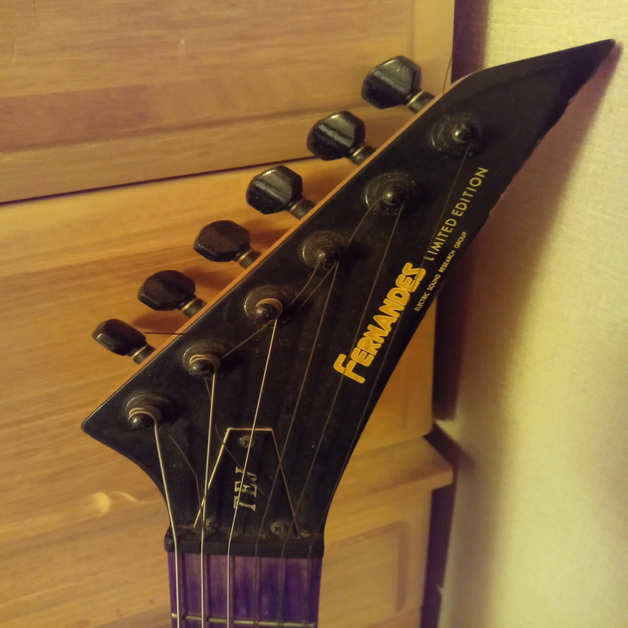 FERNANDES TEJ-45｜Hourglass
