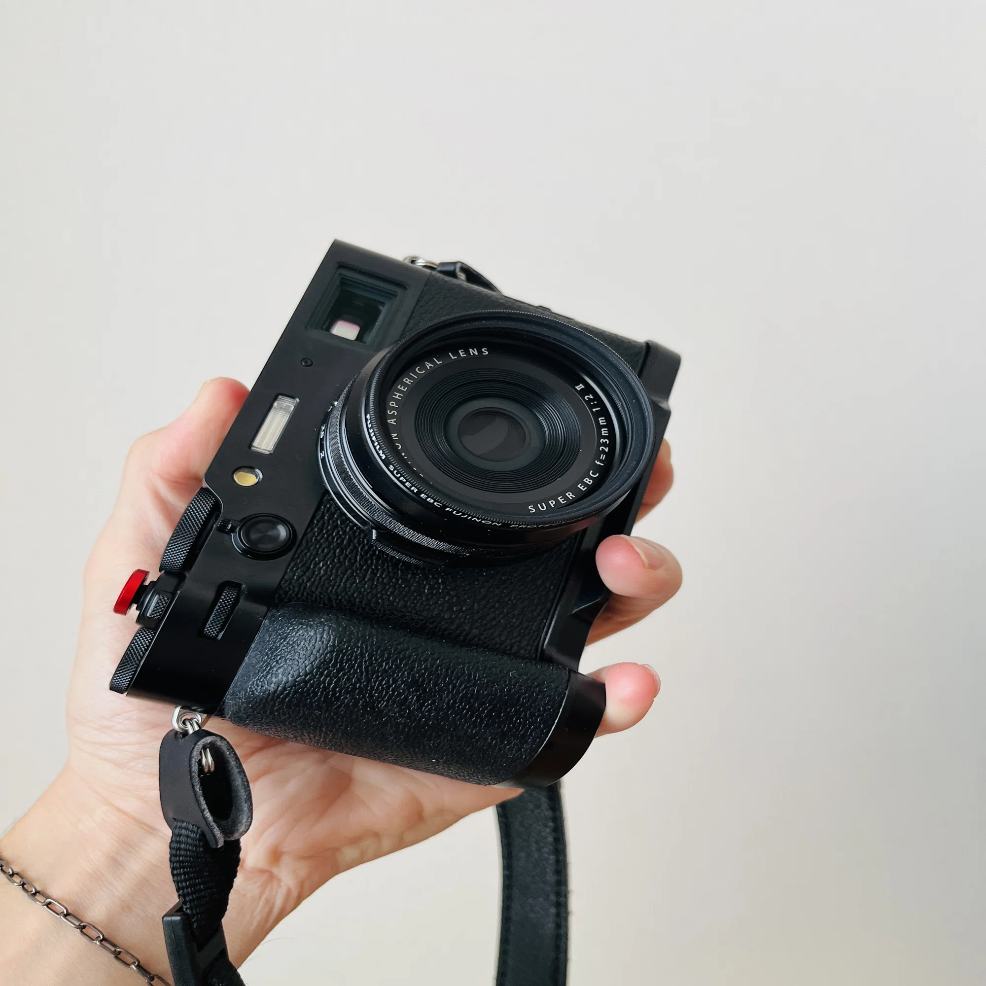 FUJIFILM X100VI 内蔵NDフィルターで「時間の流れ」を操る。日常を作品 