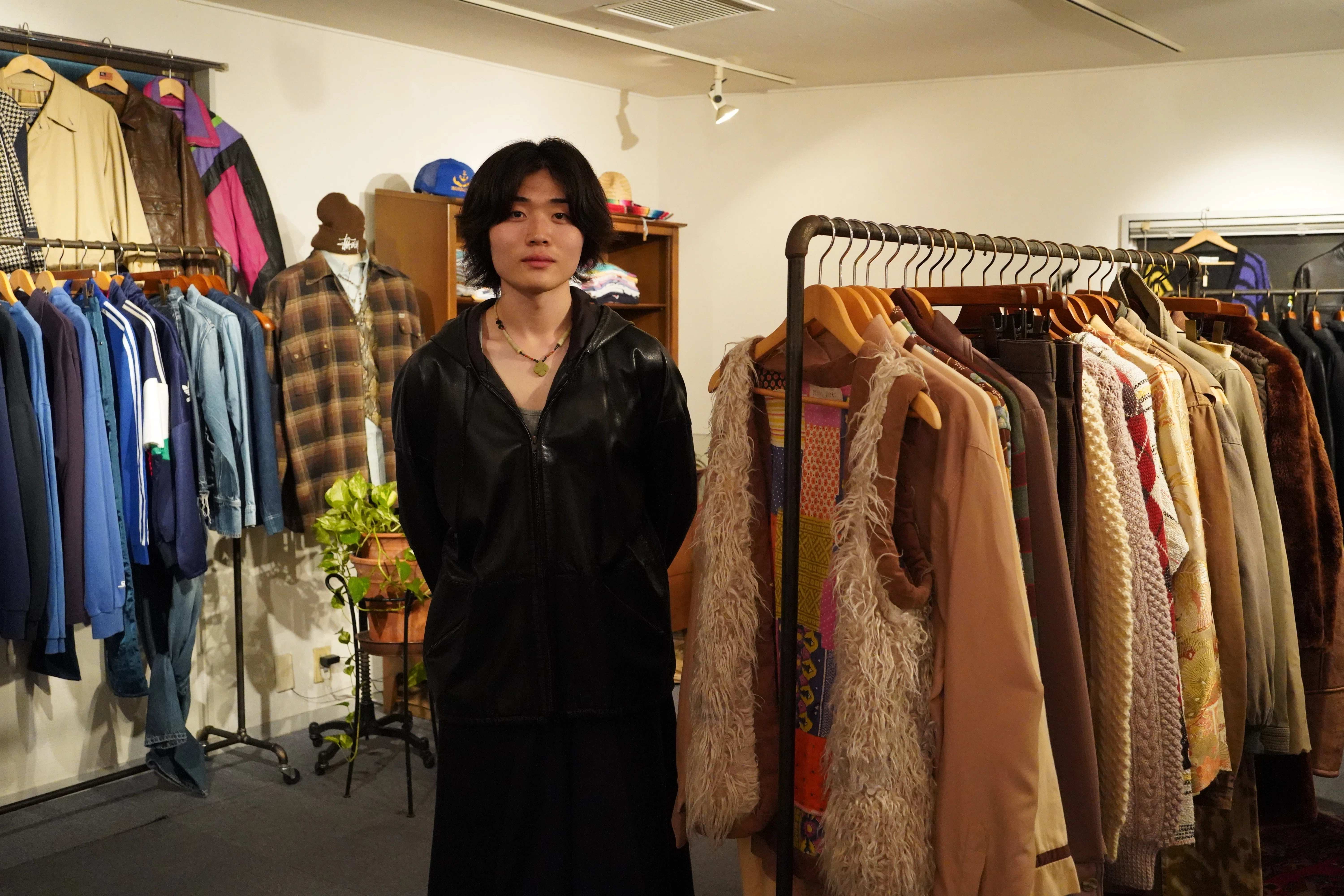 夜ふらりと歩きたくなる街、祐天寺。遅くまで営業する古着屋を訪ねて