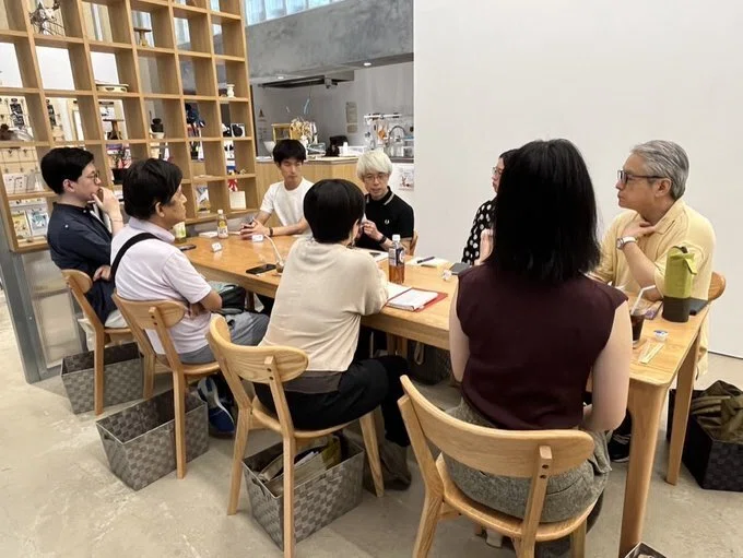 インタビュー】あやせ高架下読書会・主催者に聞くこだわりと「場」の