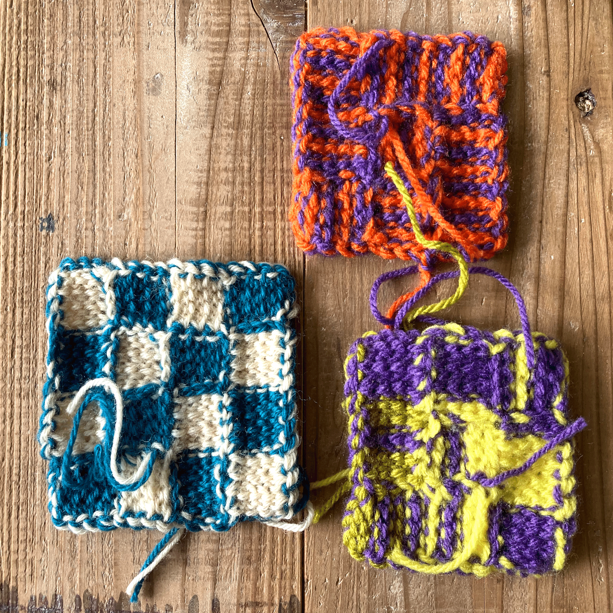 アフガン編み] 2色で編む極小ブランケット｜語学参考書などを紹介するよ