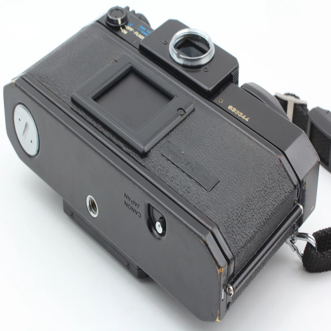 Canon F-1 底板分解｜フィルムカメラ修理のアクアカメラ
