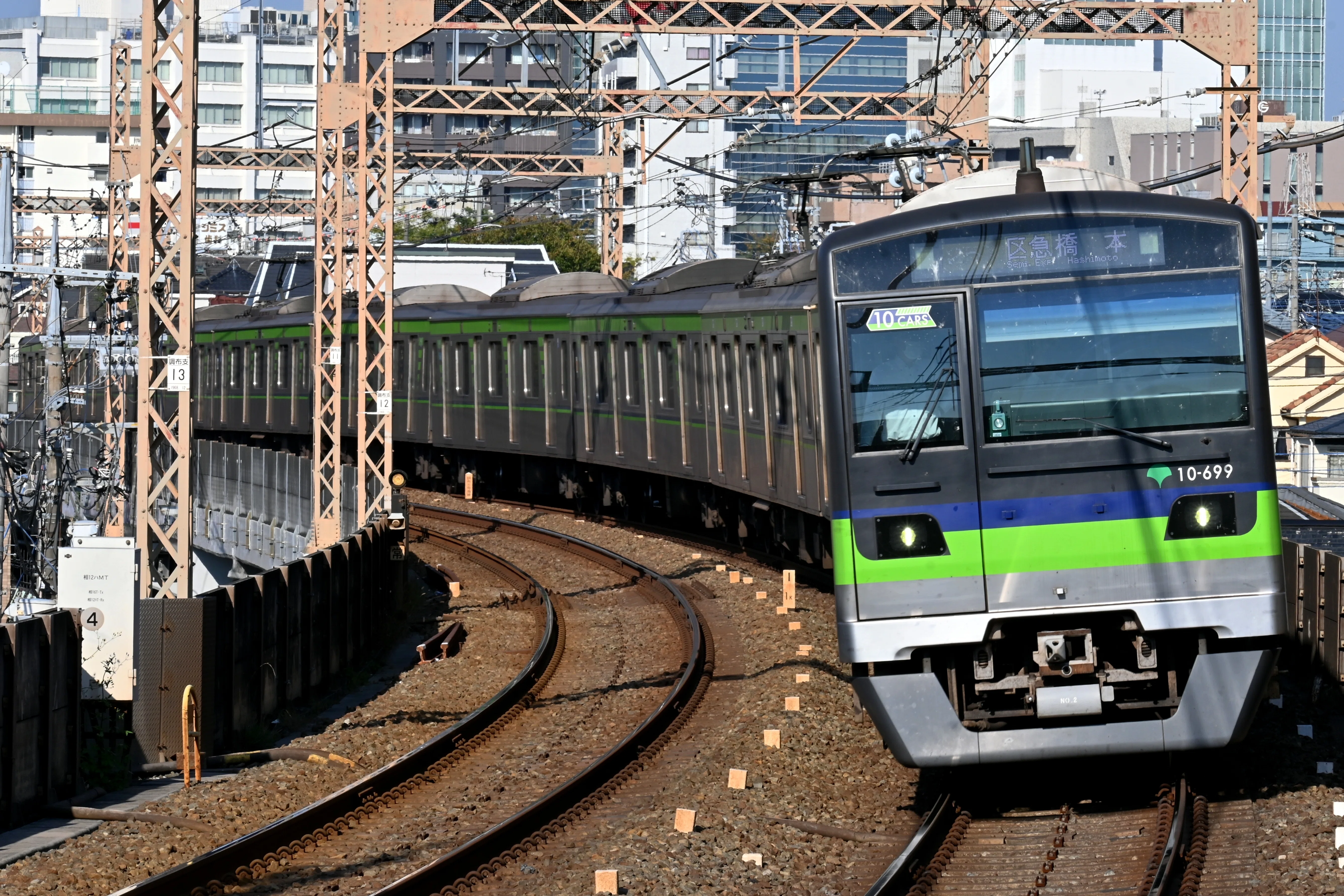 京王7000系 リバイバル7728編成 運用開始！｜隣の芝生は隣の芝生