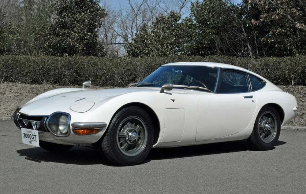 Toshiaki Karasawa and the Legendary Toyota 2000GT: A Unique Story