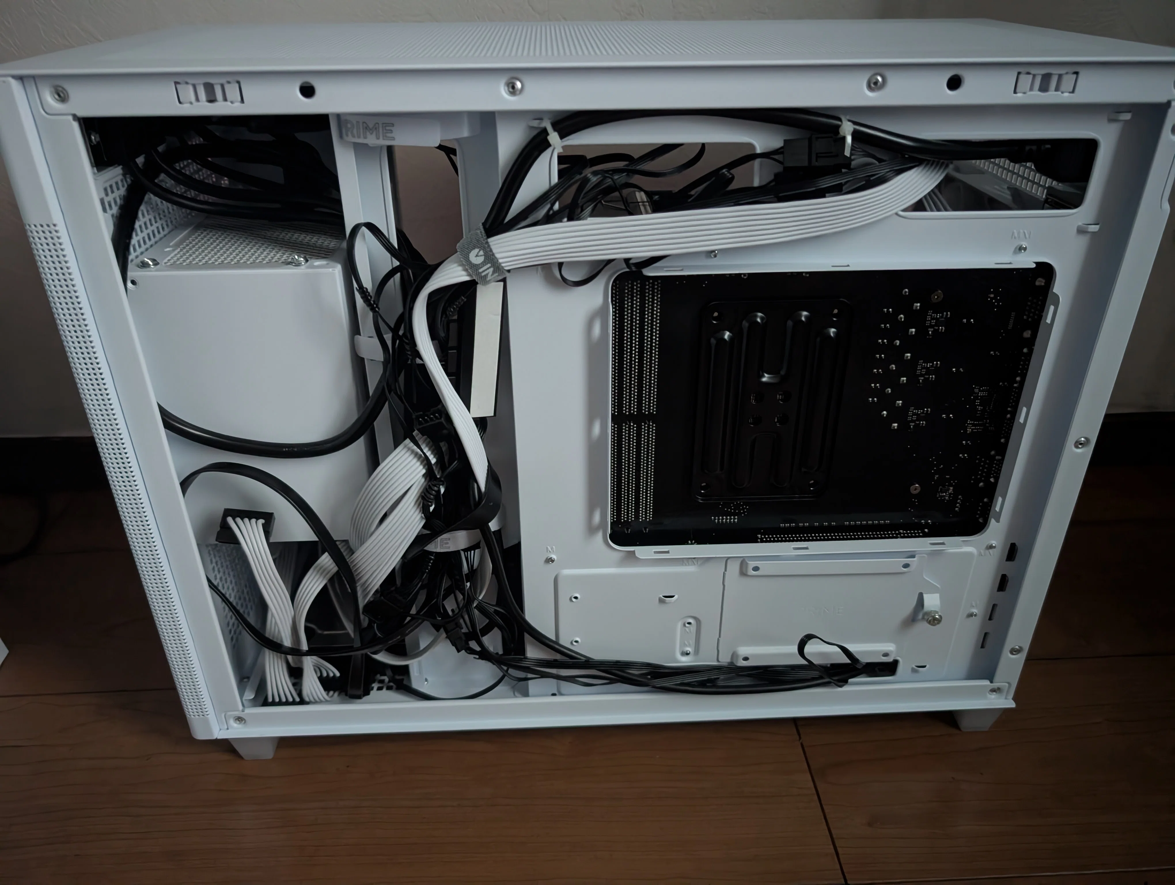 ASUS Prime AP201」で実現した小型自作PC（実践編）🚀｜greendrop