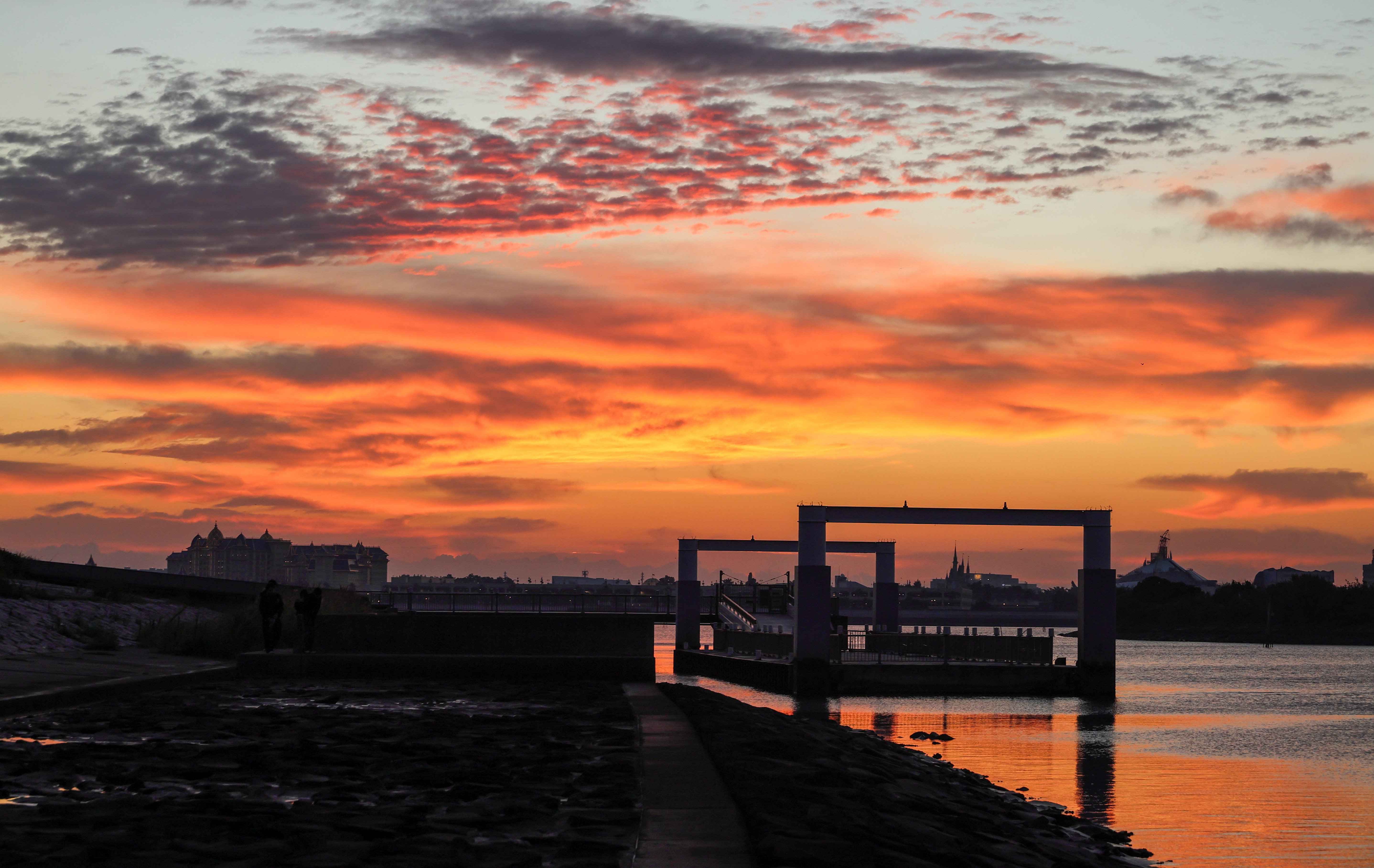 葛西臨海公園の朝焼け｜Toru Shiratori