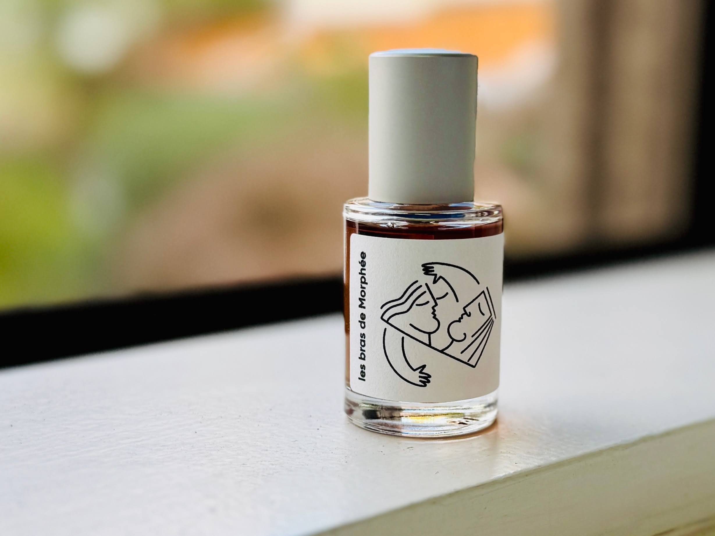 Hellenist ヘレニスト レブラドゥモルフェ Hellenist Les Bras de Morphée Eau de Parfum - Dreamy Orris & Amber