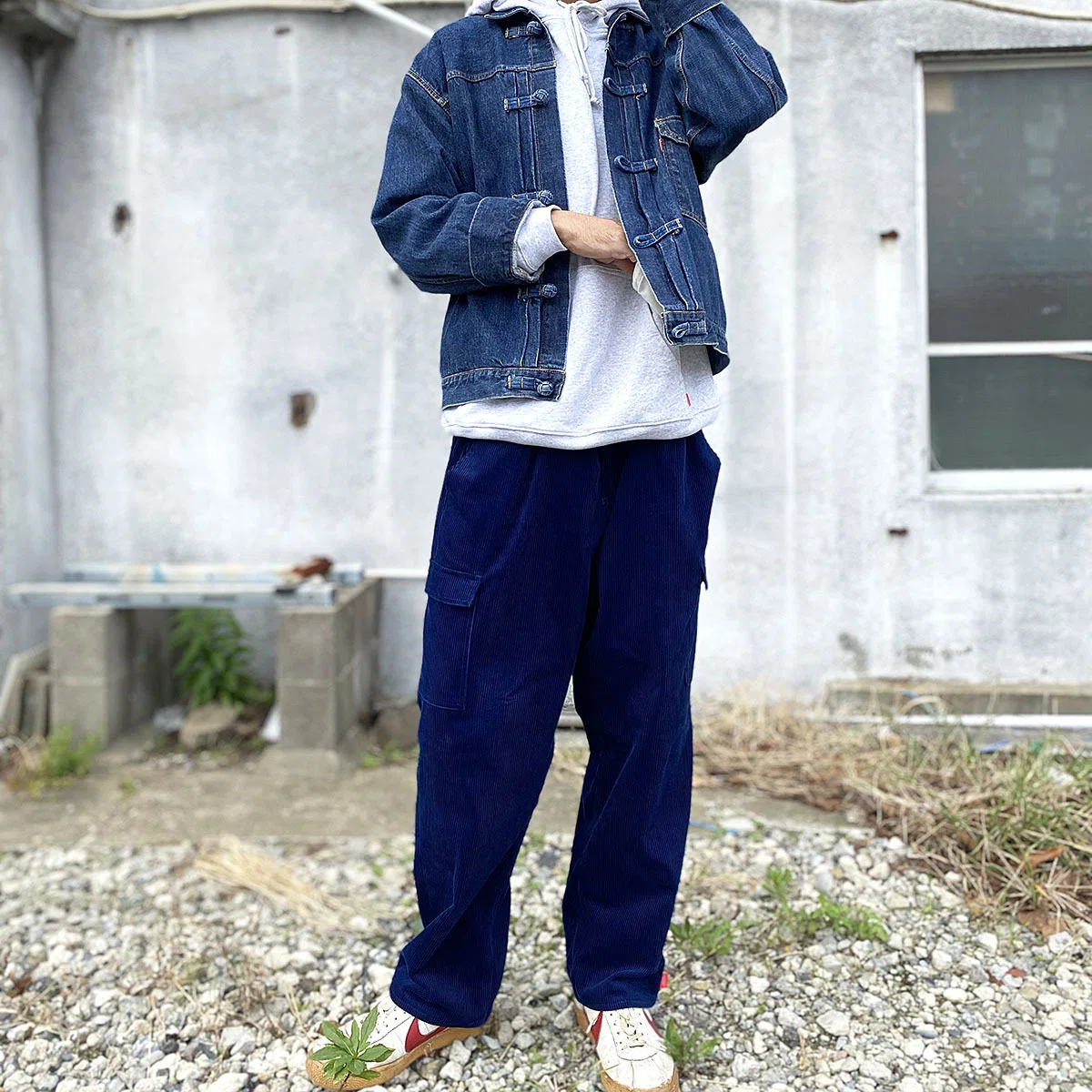 アイテム紹介】藍染コーデュロイカーゴパンツ｜大八木未来(HEADGOONIE)