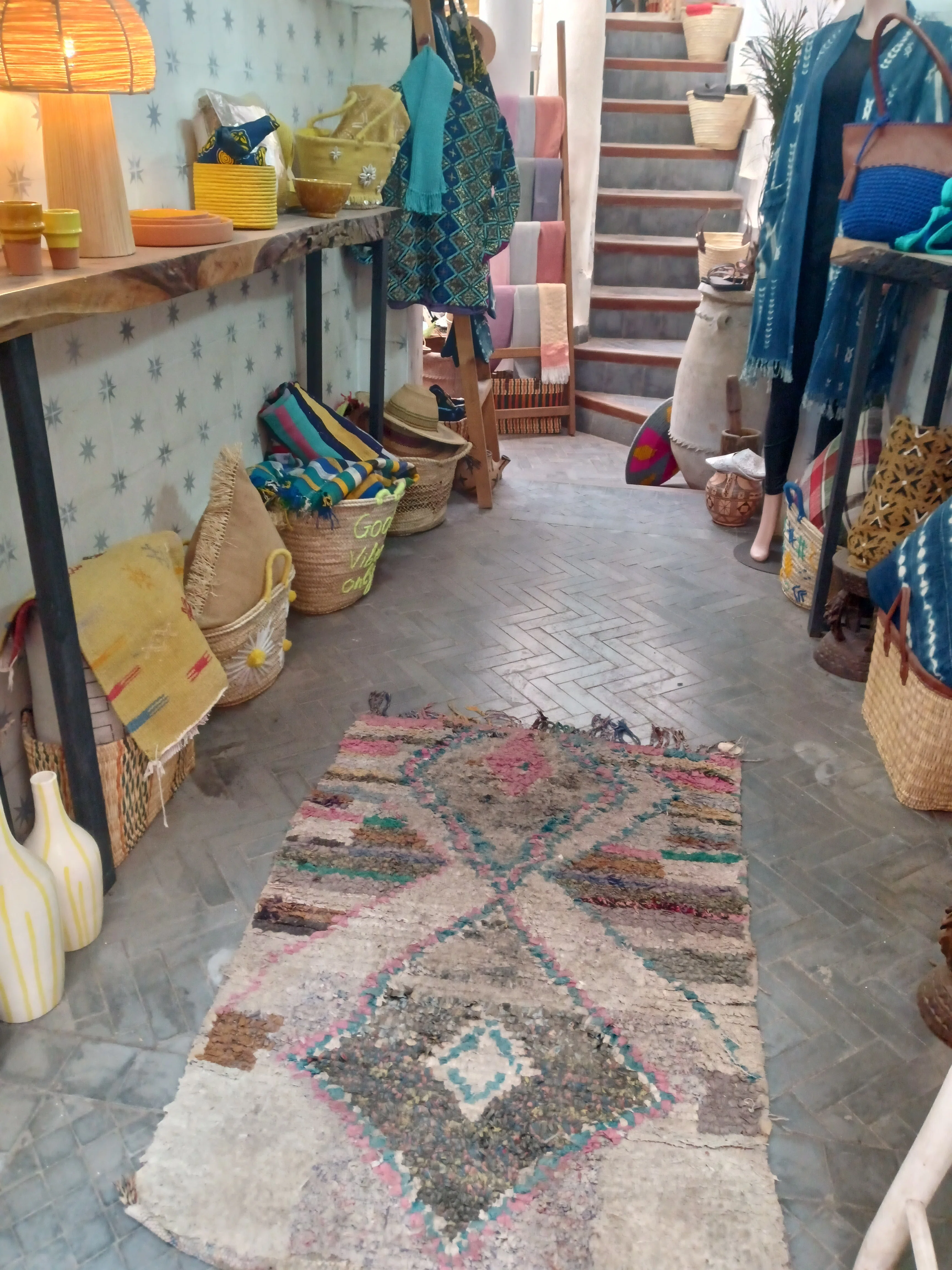 Moroccan Rugs to Color Your Room｜モロッコ雑貨屋をはじめた