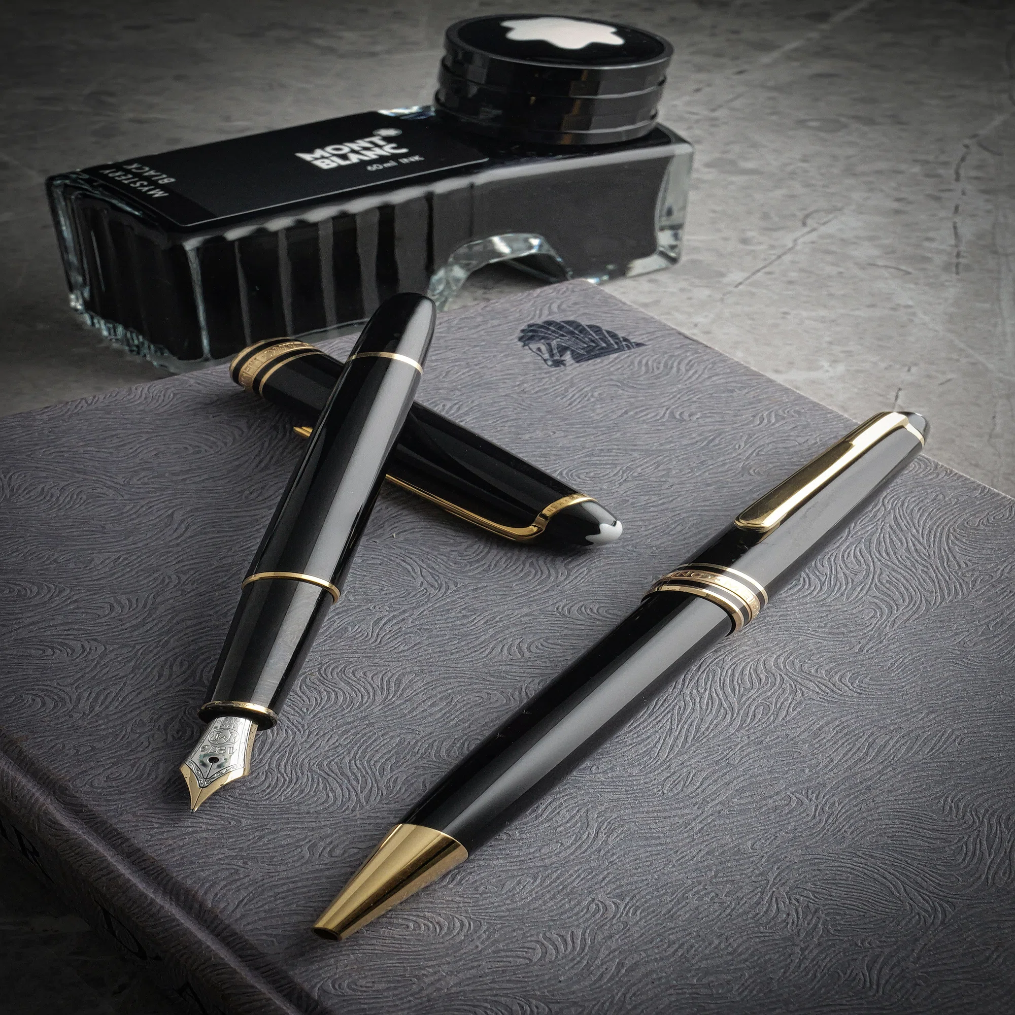 胸ポケットに品格を添える：Meisterstück Classique Ballpoint Pen 