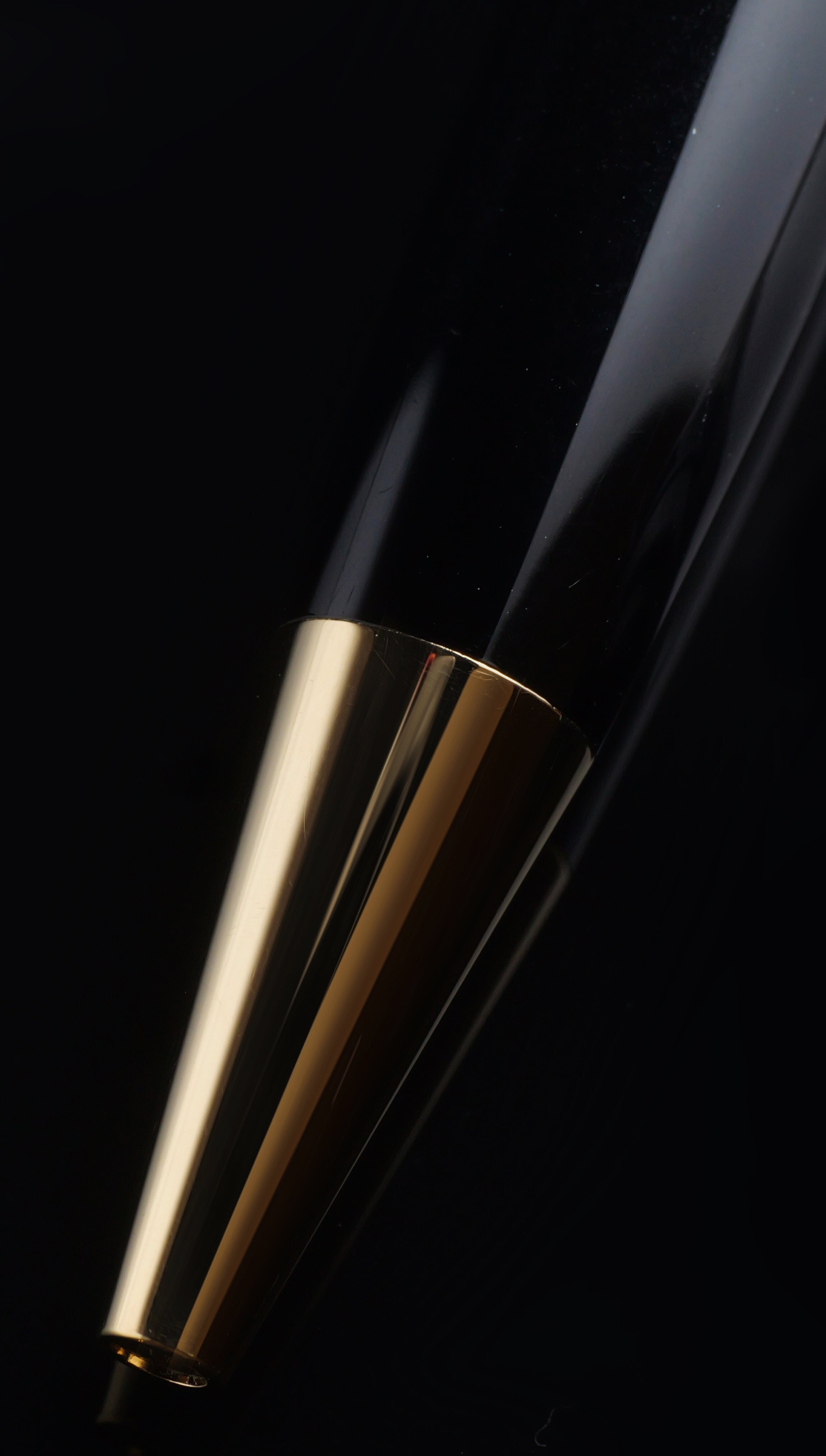 胸ポケットに品格を添える：Meisterstück Classique Ballpoint Pen