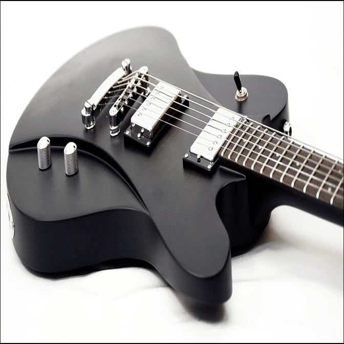 インパクト抜群の曲線美を誇る「Framus D-Series Idolmaker」を特別